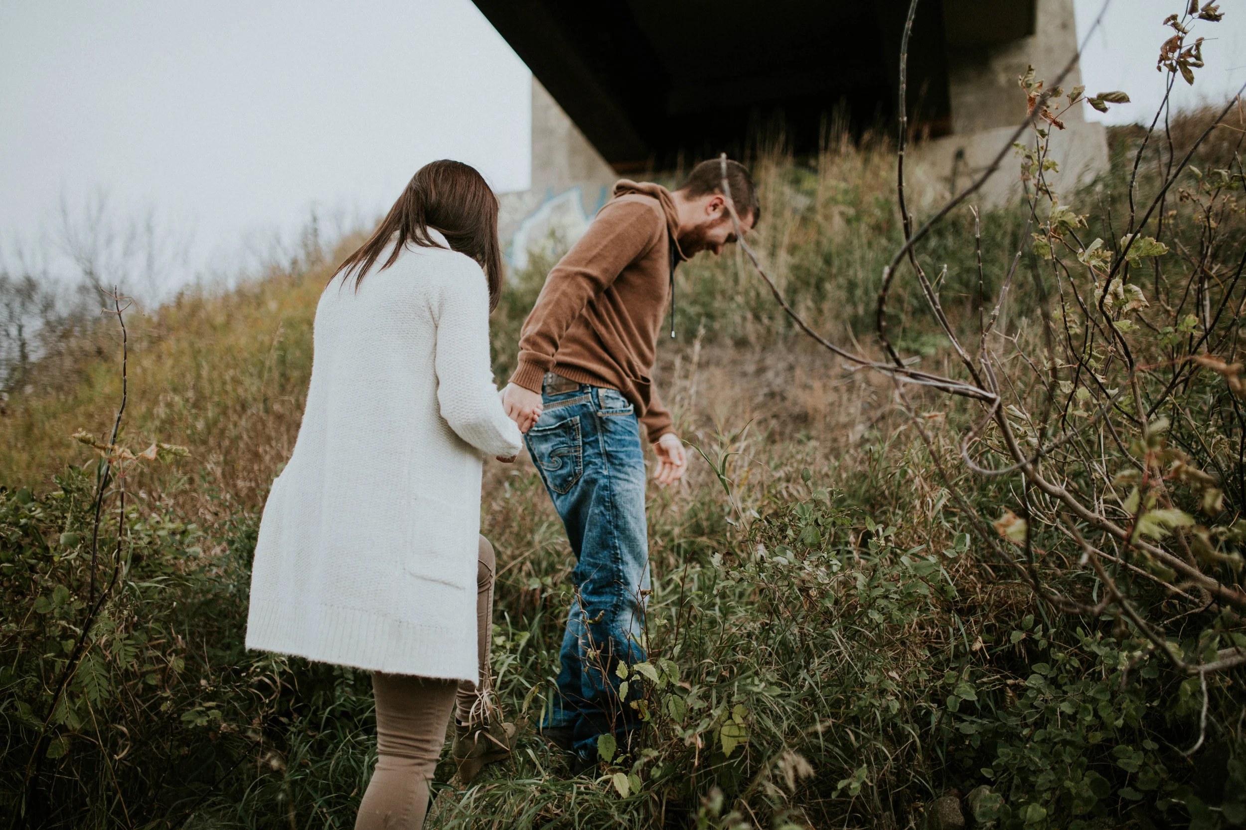 There is not much to say other than this couple is so so cute. Her laughs, his smirks. Sigh. The amount of love in this session give me the chills.