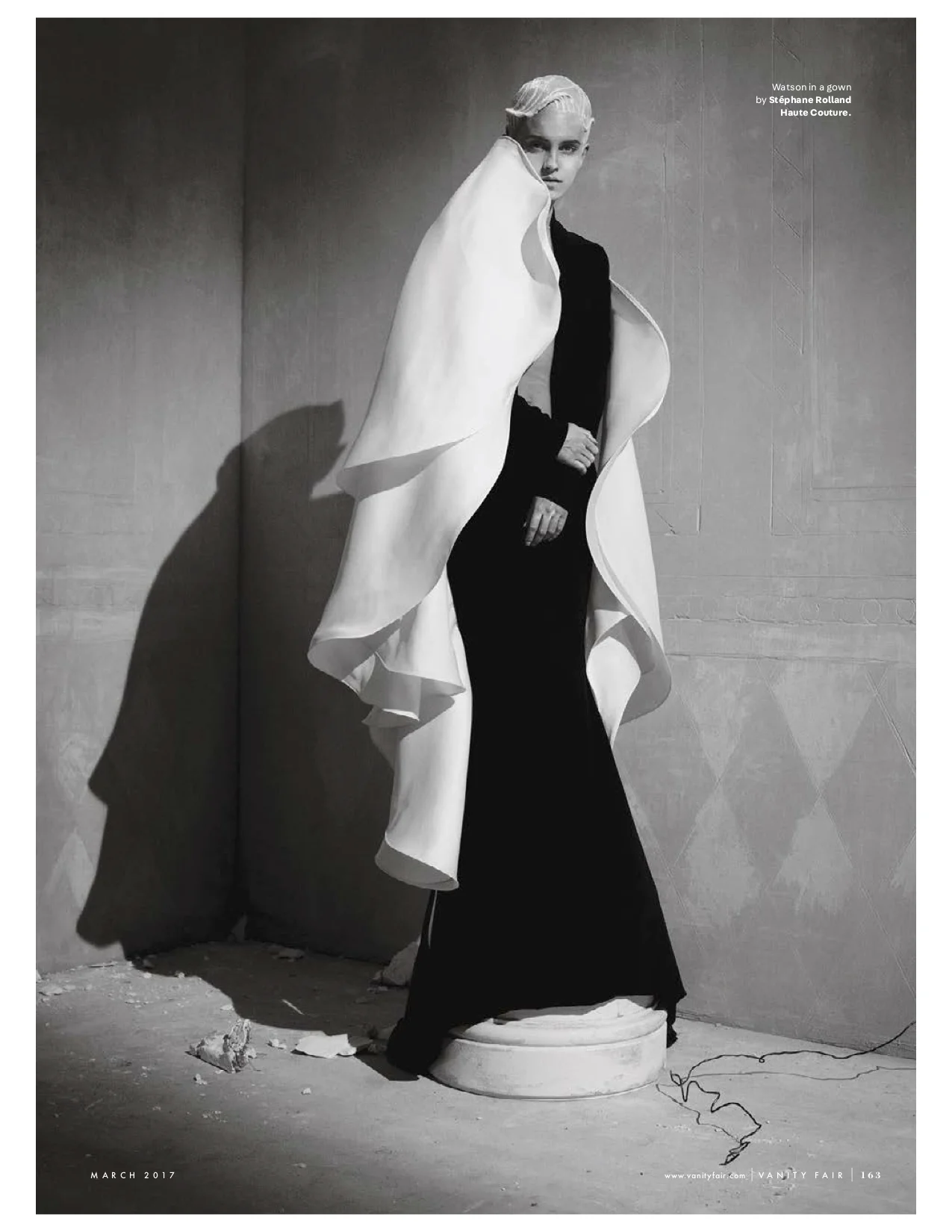 041_Vanity Fair, March 2017 - Emma Watson_12.jpg