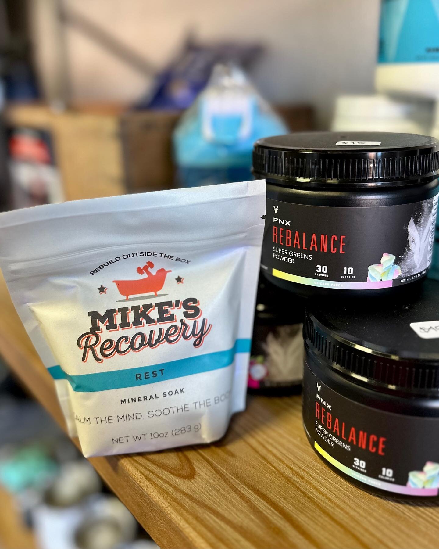 It&rsquo;s small business Saturday and we have some great gifts to support your fitness this holiday season!! 

Buy 3 get on 1 free Proatagonist overnight oats packed with protein! 
25% off shirts and hats
25% off when you buy Mikes Recovery salt and