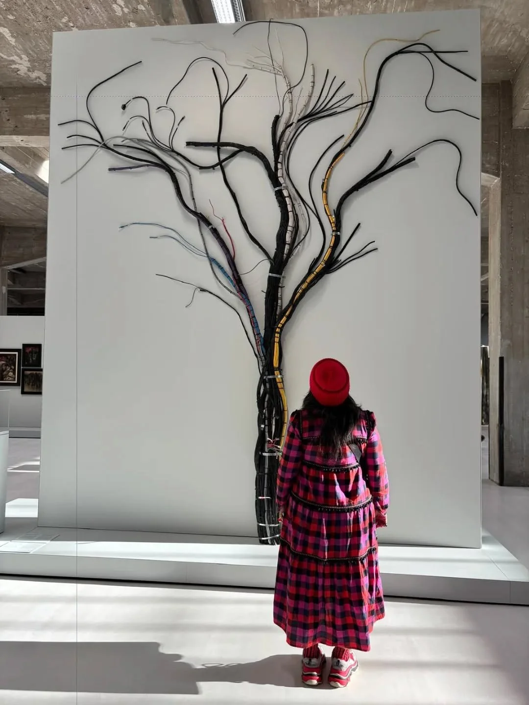 🙊Waar knapt elke vrouw van op? 🙊Deze vraag kreeg ik tijdens mijn styling Q&amp;A van afgelopen donderdag. Mijn dochter Yael leerde mij het antwoord op deze vraag toen ze 13 jaar oud was.

Lees mijn blog via de link in bio @indiaaninjekast 

Foto: R