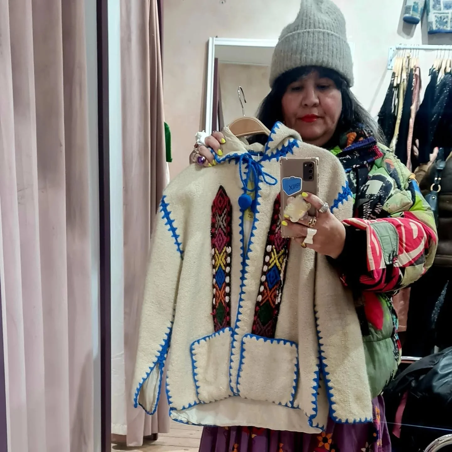 👑Haal de hi&euml;rarchie uit je kast (en uit je leven)!👑 Wat gaat jou helpen om makkelijk te winkelen in je kast? Daarvoor heb je overzicht nodig zodat je in &eacute;&eacute;n blik ziet wat je hebt liggen en hangen in je kast.

En wat is nu de numm