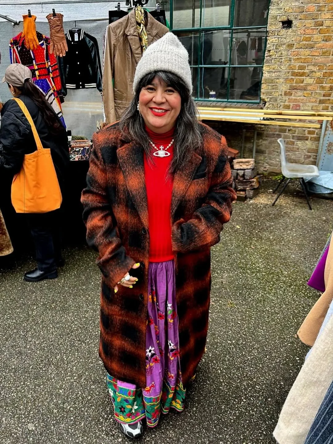 🌈"Are you a colour walker?"🌈 Die vraag kreeg ik deze week meerdere keren in Londen. Van voorbijgangers, marktlui en restaurant personeel. Ik kende de term niet dus vroeg ernaar. Een colour walker is blijkbaar iemand die zich kleurig kleed