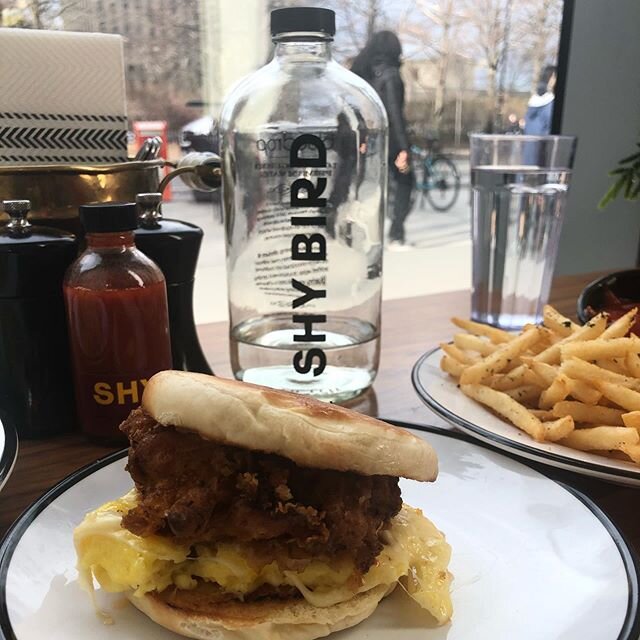 This sandwich is everything 😍 eggs, fried chicken, hot honey on a Portuguese bun 😋 #ServBoston