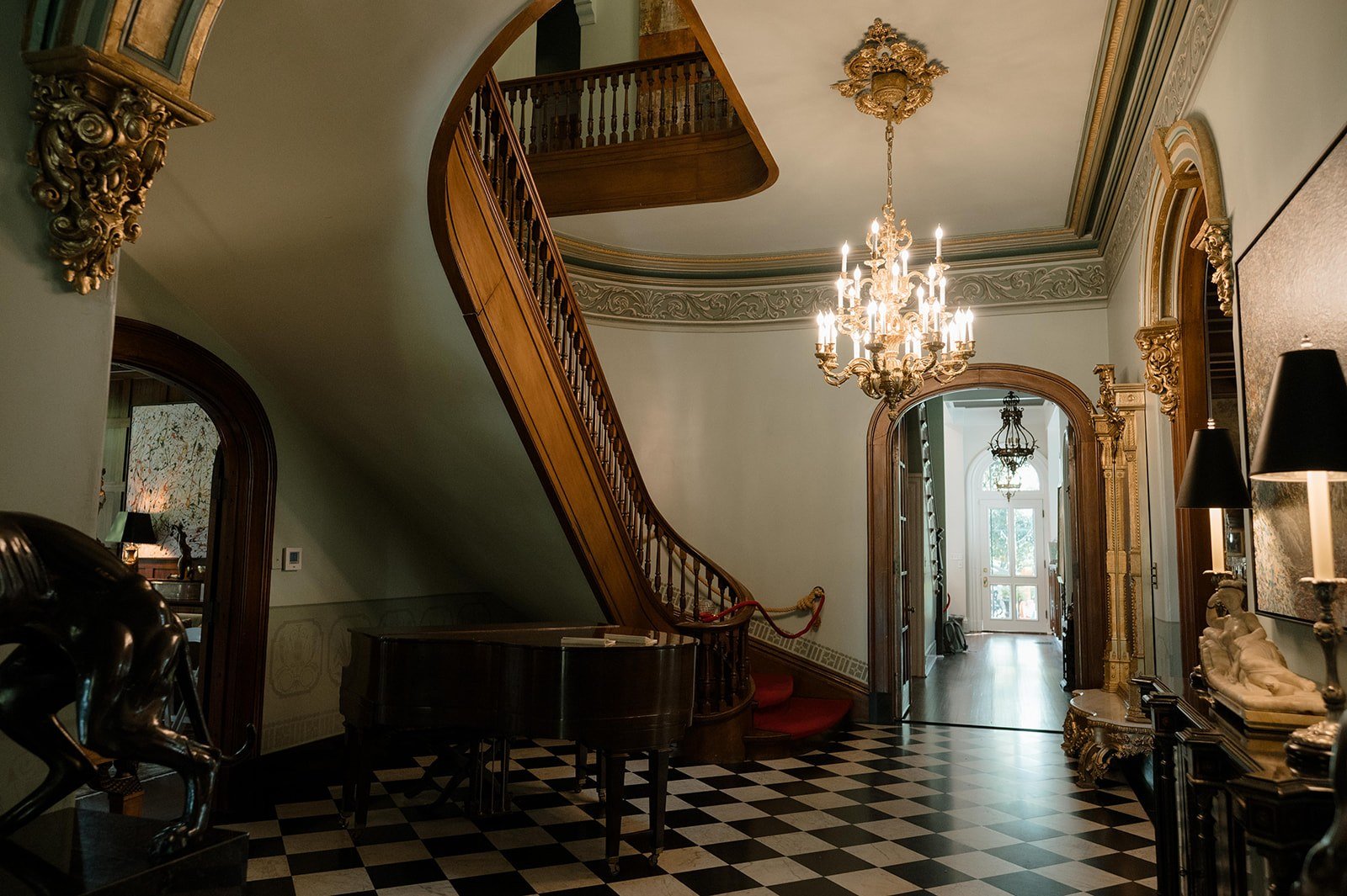 oct_foyer_web.jpg