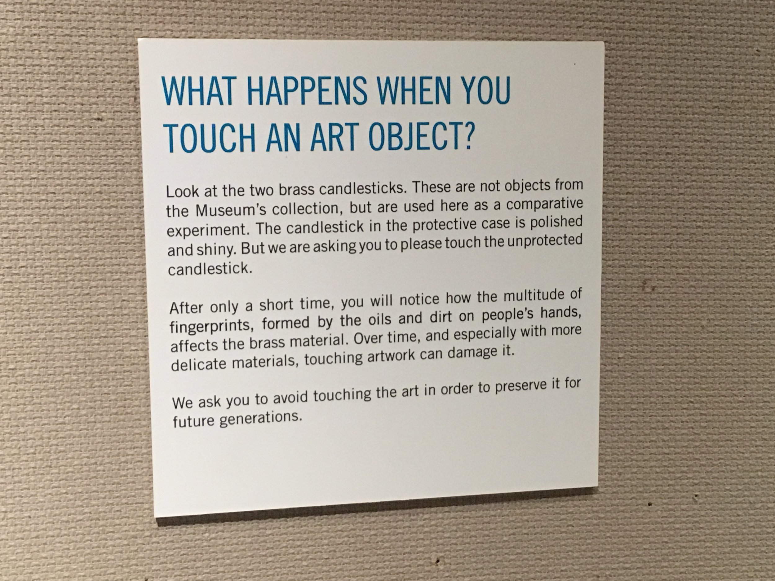 Participatory experiment: why we should not touch artwork
