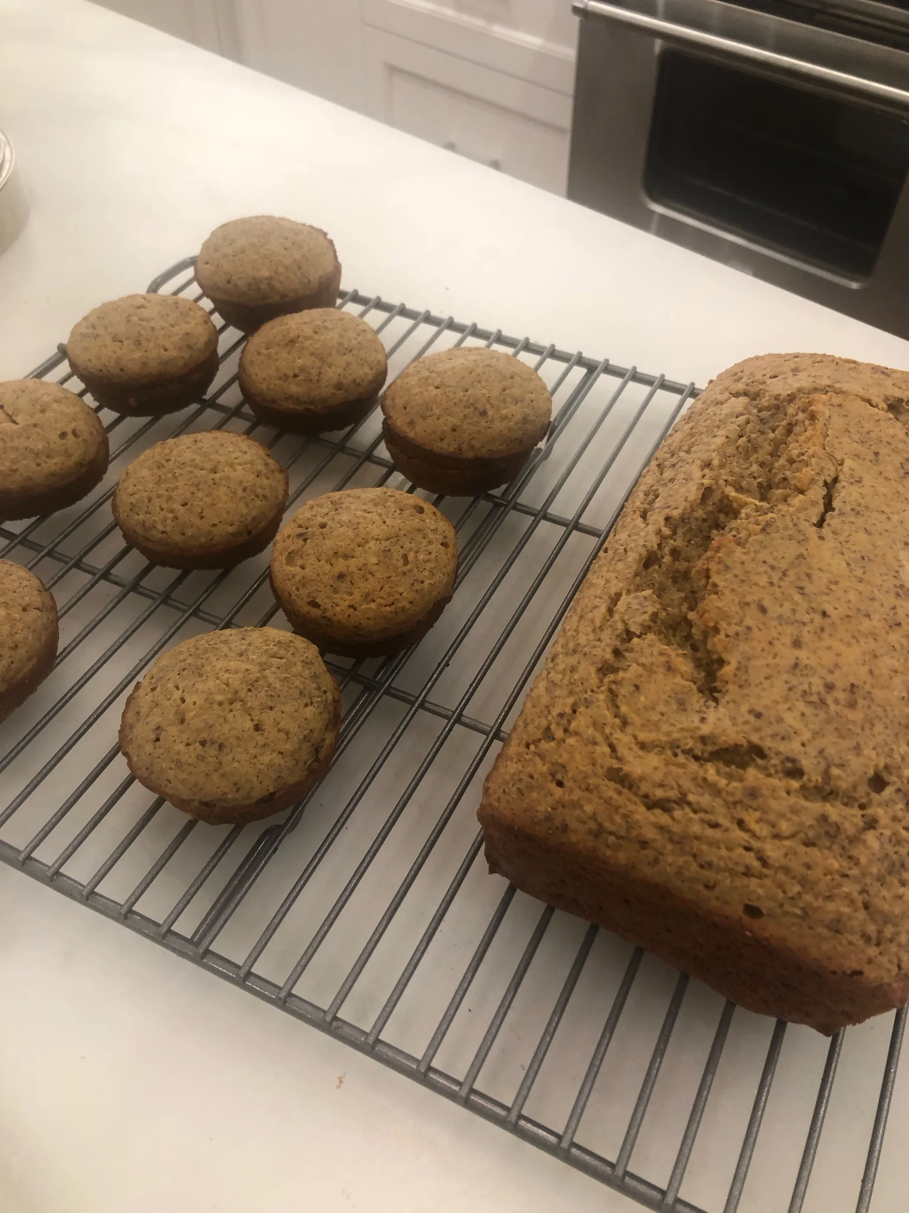 Quinoa muffins and quinoa bread