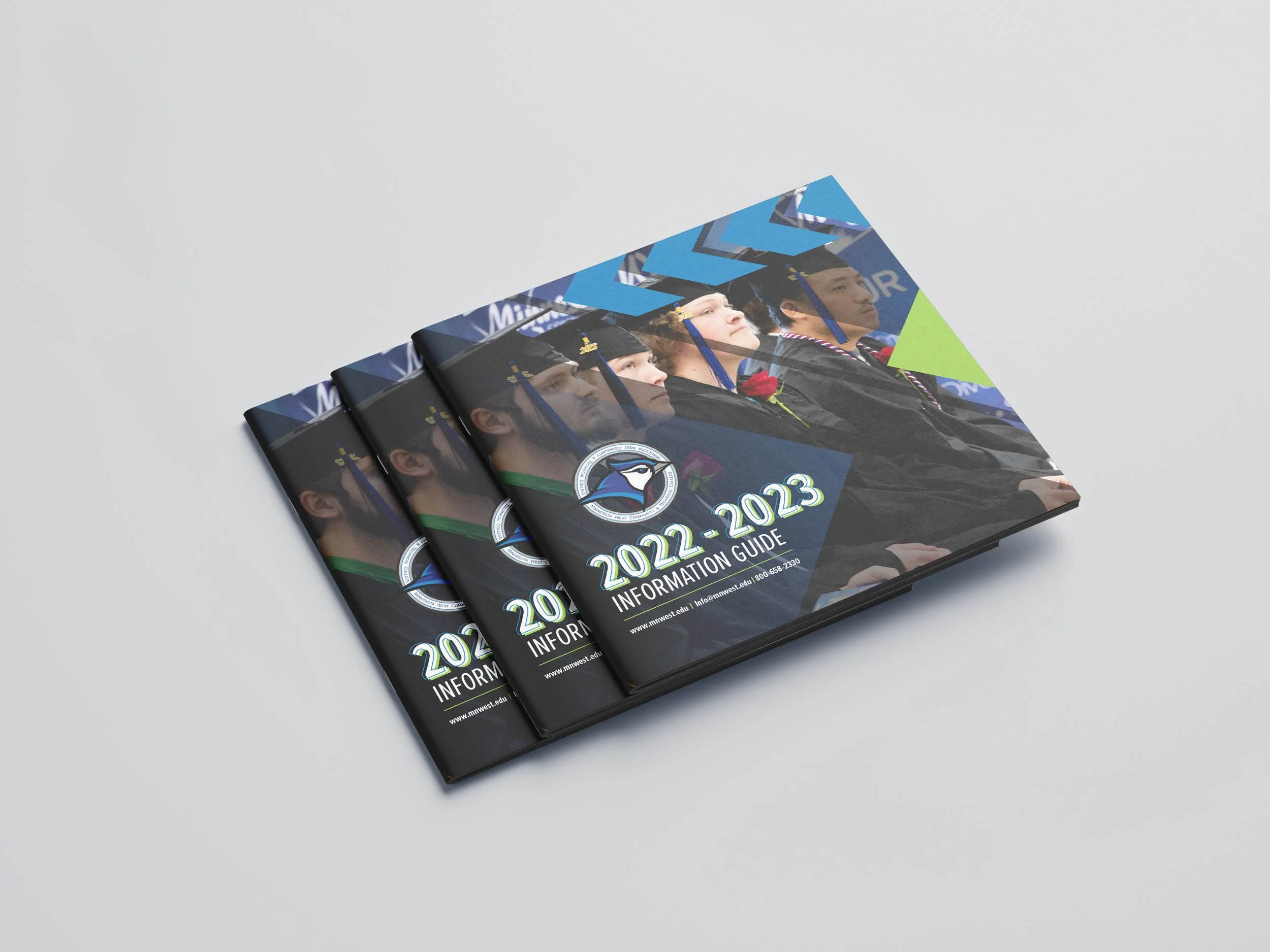 Free_Square_Brochure_Mockup_02+copy.jpg