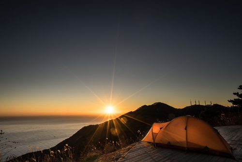 CAMPING
