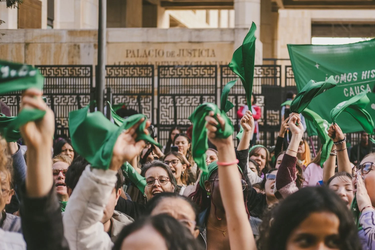 1644-www.victoriaholguin.com -Victoria Holguin-_DSF9538.jpg