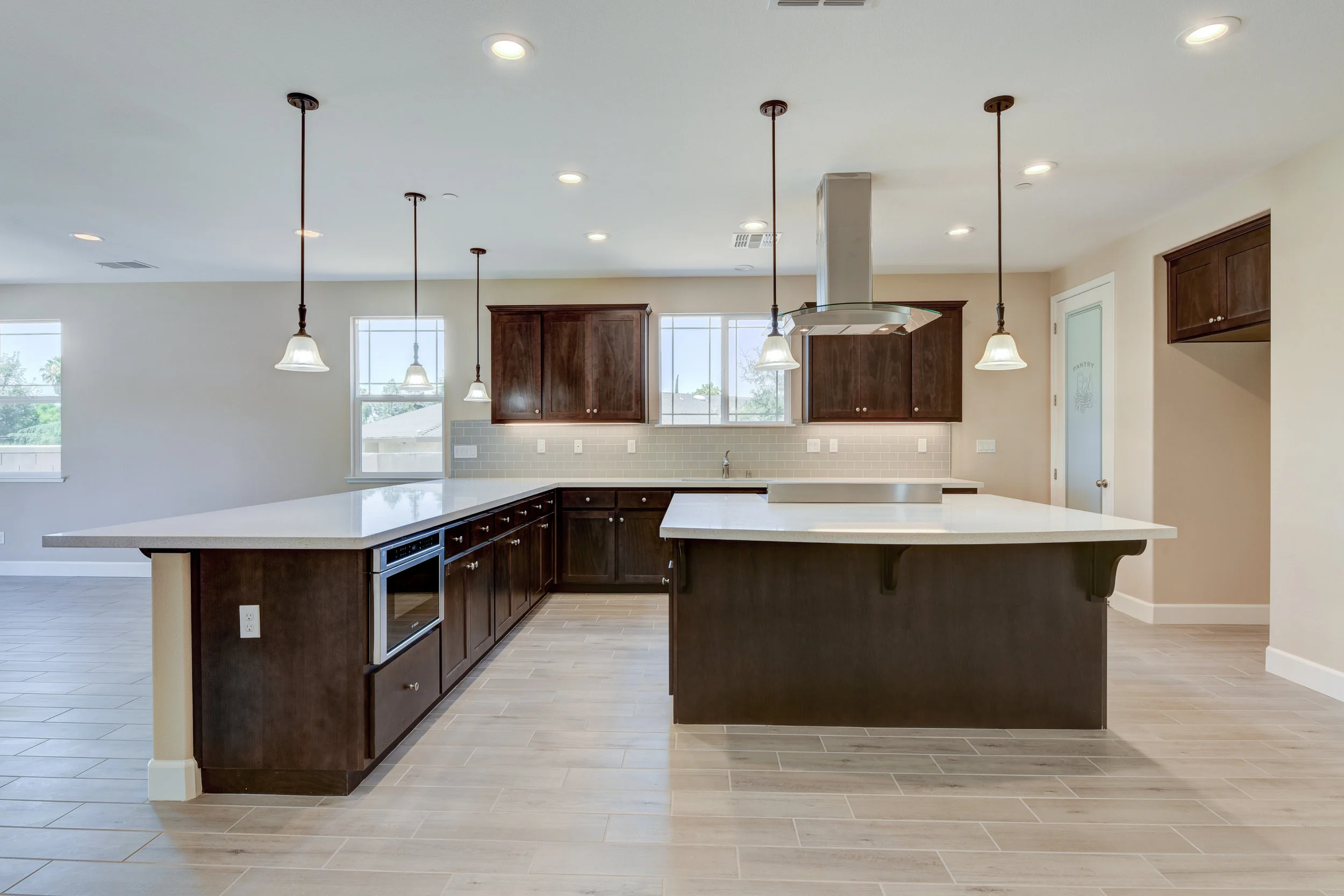3878_callie_ct_MLS40784023_HID1146937_ROOMkitchen8.jpg