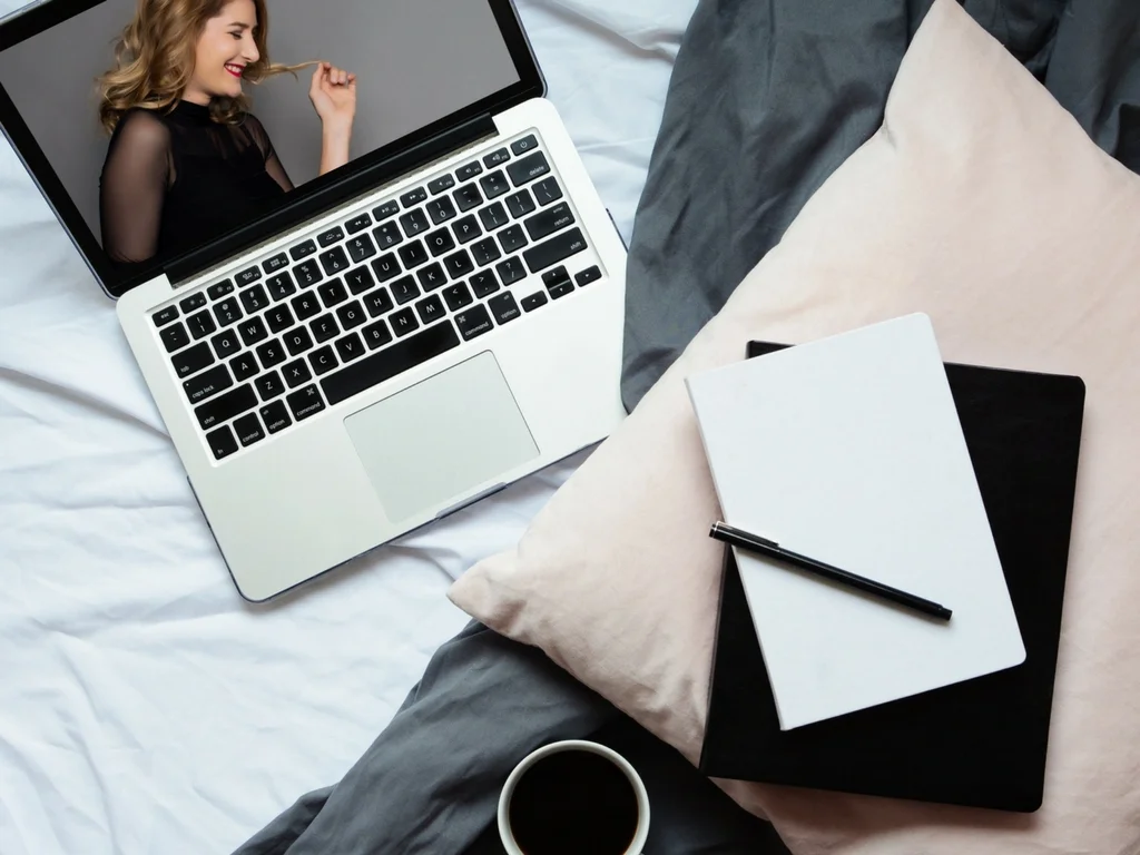 How to create consistency with your brand's visual content | Lady and Company Creative | Branding Coach and Strategist