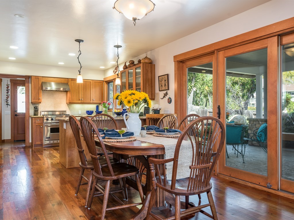 023_23-Dinning-Kitchen.jpg