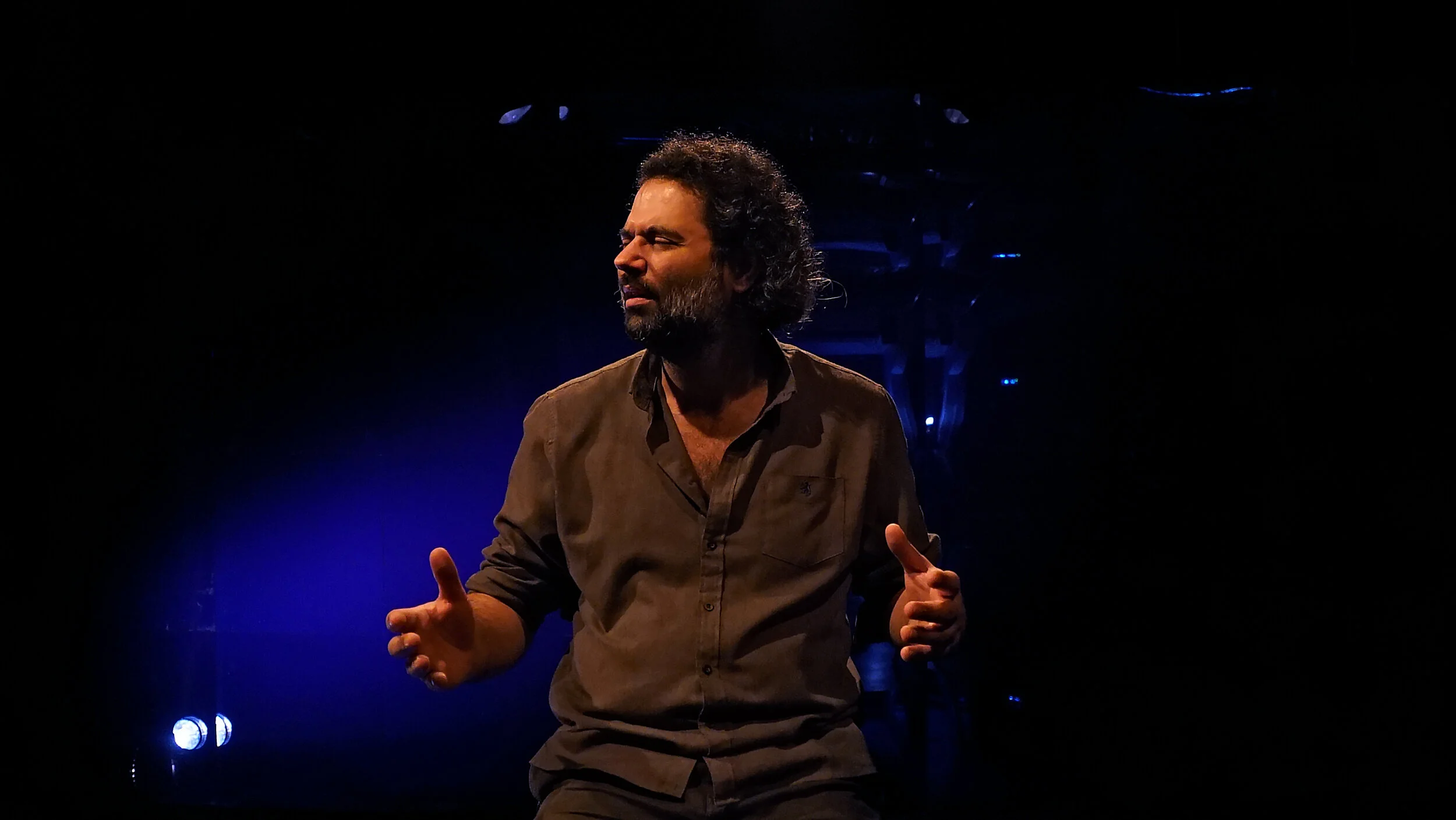 Eram Sobhani est comédien, metteur en scène et pédagogue.Formé à L’Ecole Florent auprès de Christian Croset, Sabine Quiriconi, Stéphane Auvray-Nauroy et Michel Fau, il fonde La nouvelle compagnie à la fin de ces études en 1999. Il a depuis mis en sc…