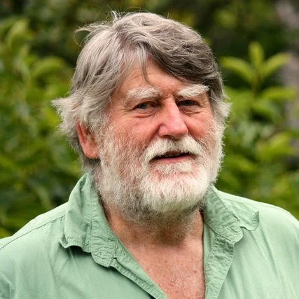 Episode 159: Deryn talks to Clive Blazey