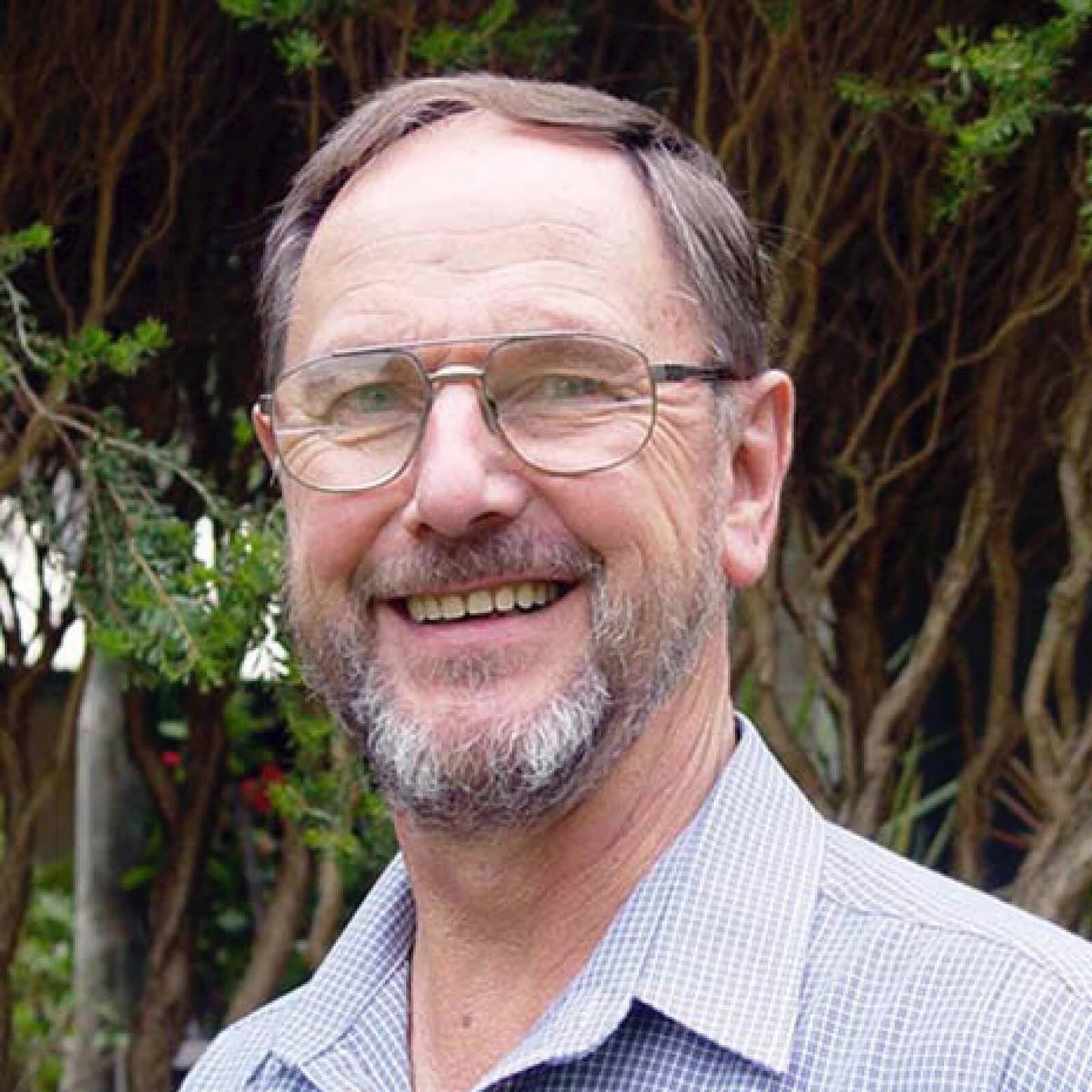 Episode 223 : John Colwill - For the Love of Trees 🌳
One of Australia&rsquo;s most respected Plantsman, John Colwill was awarded the Order of Australia for his outstanding contribution to the horticultural industry. John chats with Deryn sharing his
