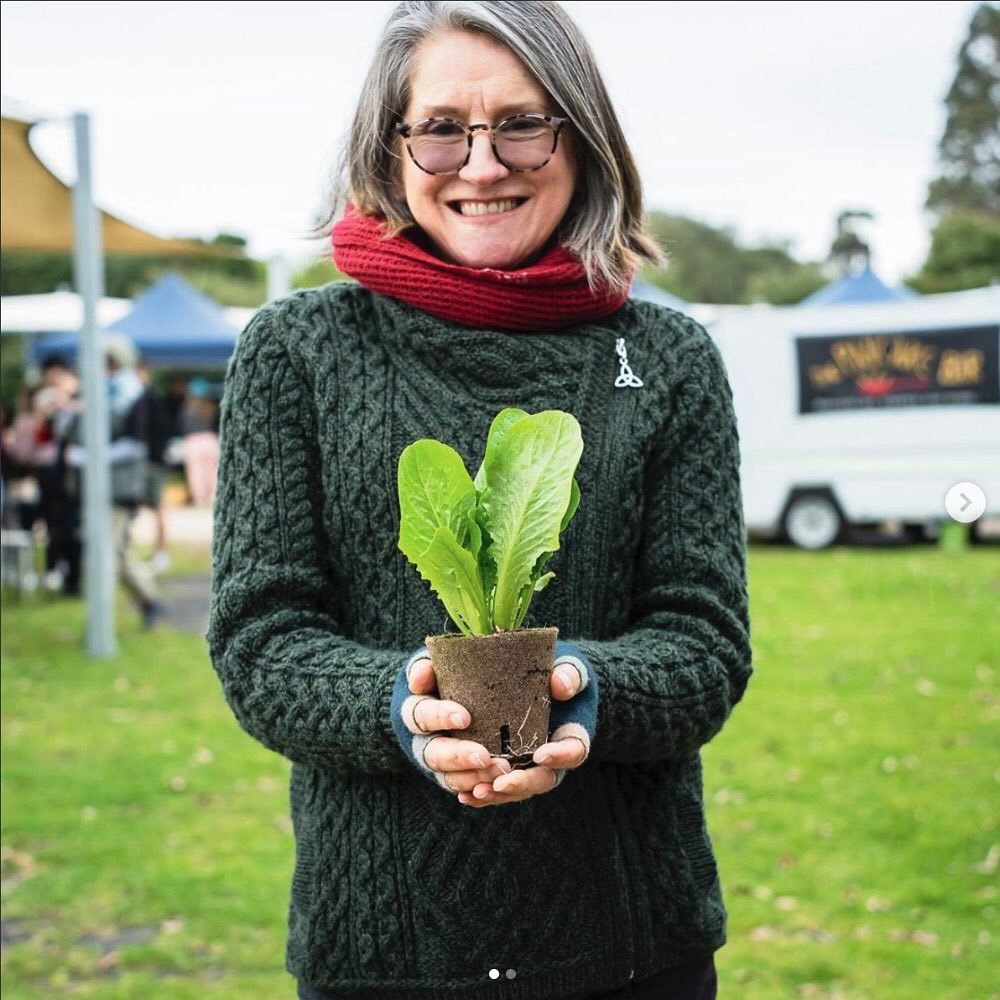 Episode 237 : Q &amp; A Your Gardening Questions Answered
Steve &amp; Audrey go through some of their most commonly asked gardening questions. Enjoy! 😀🍃

#gardenfaq #coriander #allthedirt #stevewood #derynthorpe #growyourown #gardeningpodcast