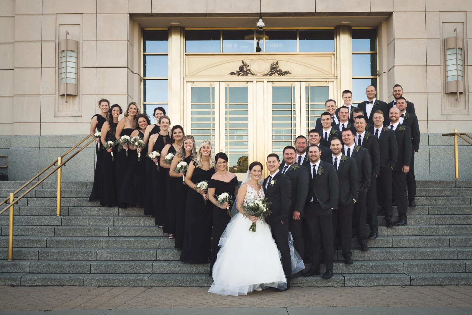 des-moines-wedding-sadie-derek-1415-wedding-photographer-des-moines-iowa-s-d.jpg