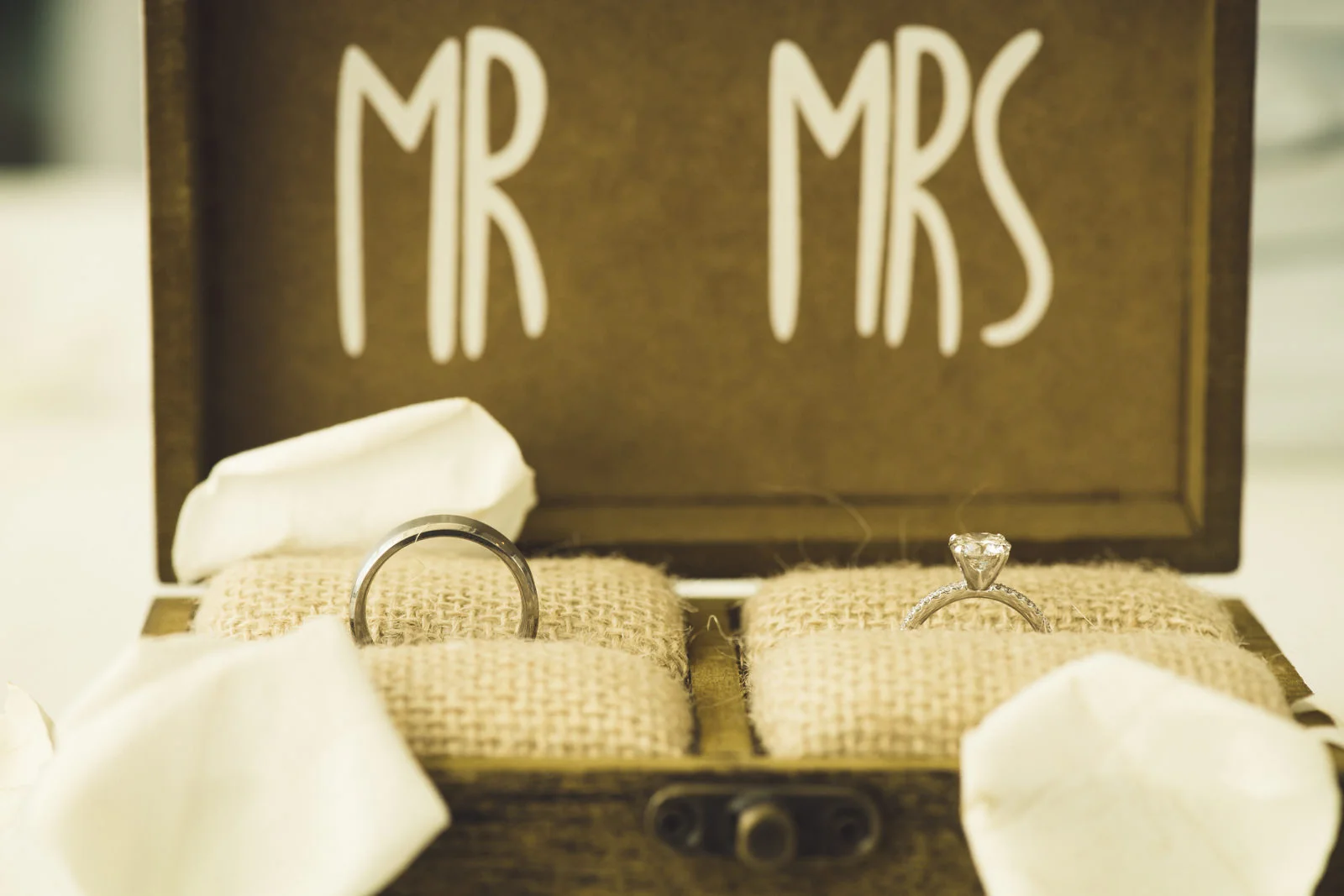 des-moines-wedding-sadie-derek-2014-wedding-photographer-des-moines-iowa-s-d.jpg