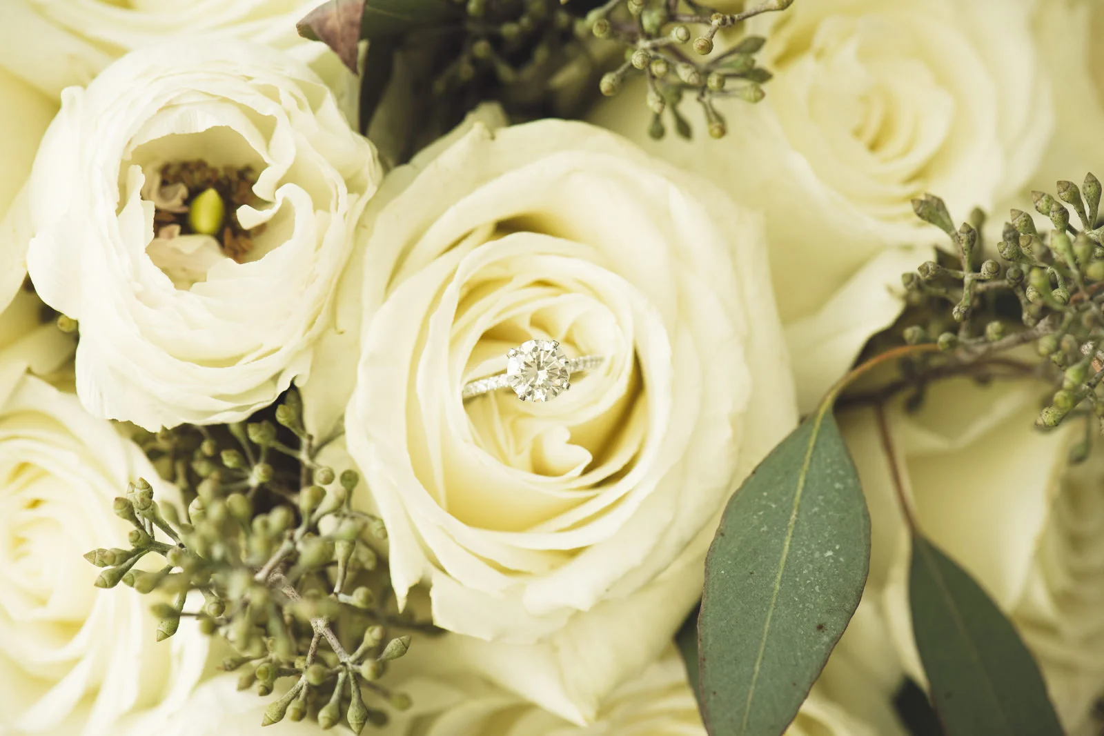 des-moines-wedding-sadie-derek-2038-wedding-photographer-des-moines-iowa-s-d.jpg