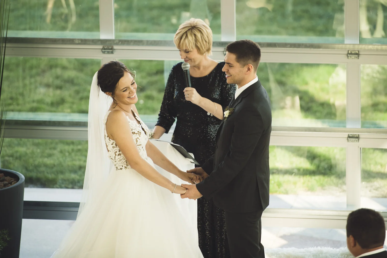 des-moines-wedding-sadie-derek-2677-wedding-photographer-des-moines-iowa-s-d.jpg