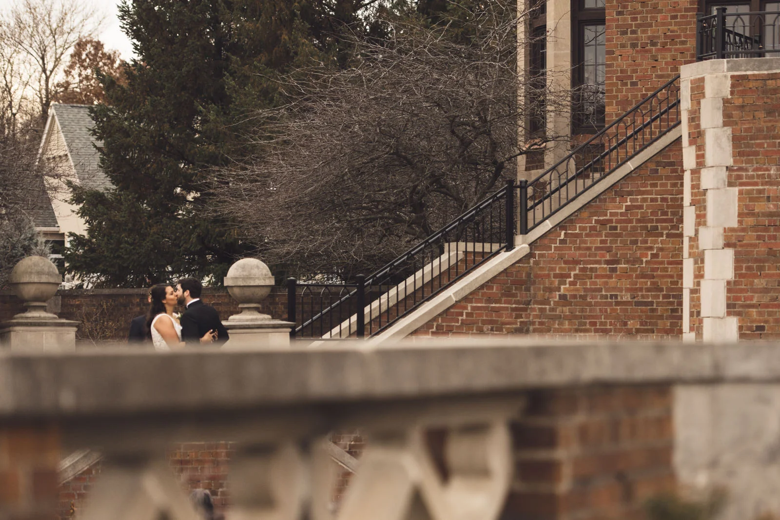 rollins-mansion-1063-wedding-photographer-des-moines-iowa-m-c.jpg
