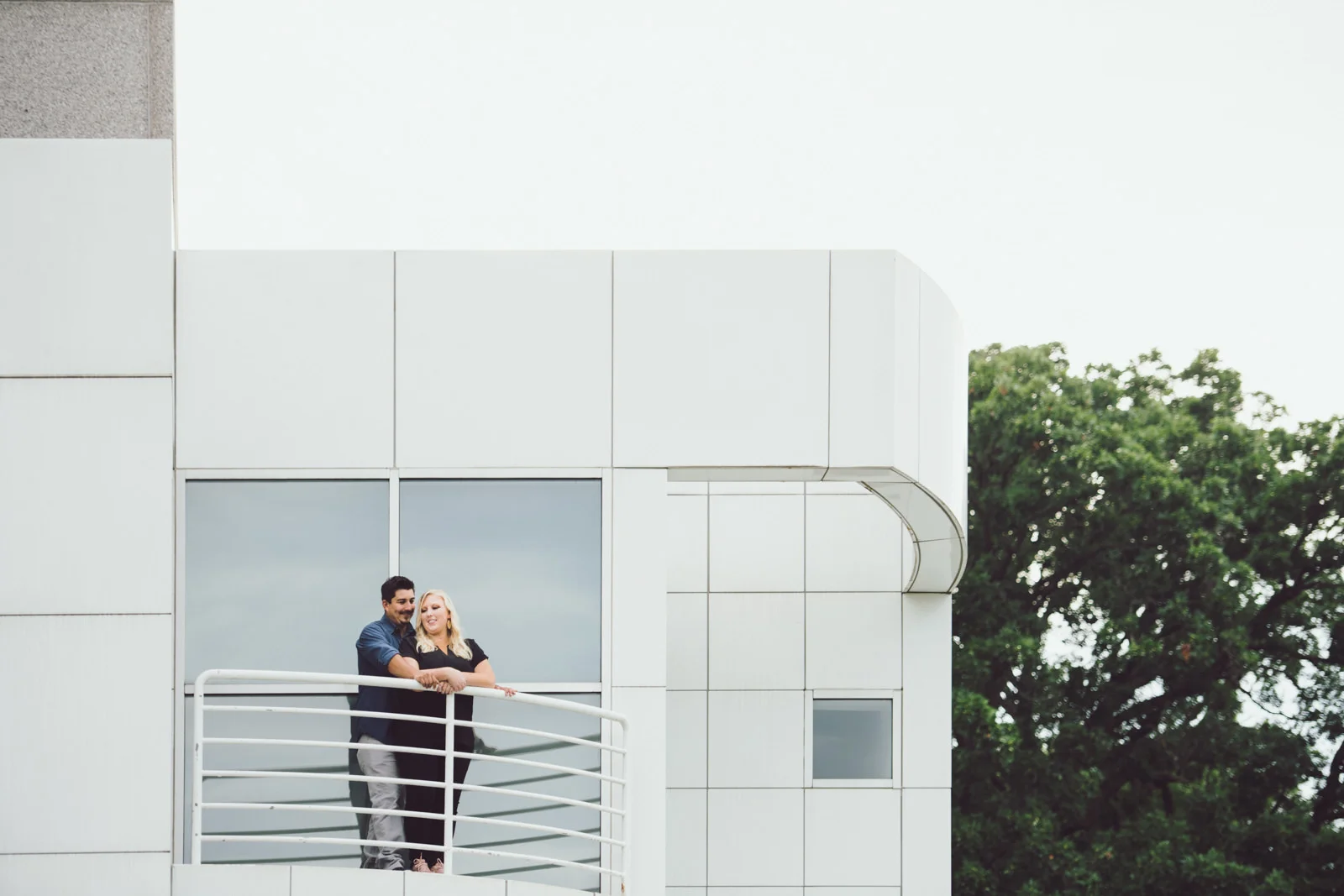 wedding-photographer-des-moines-best-locations-25.jpg