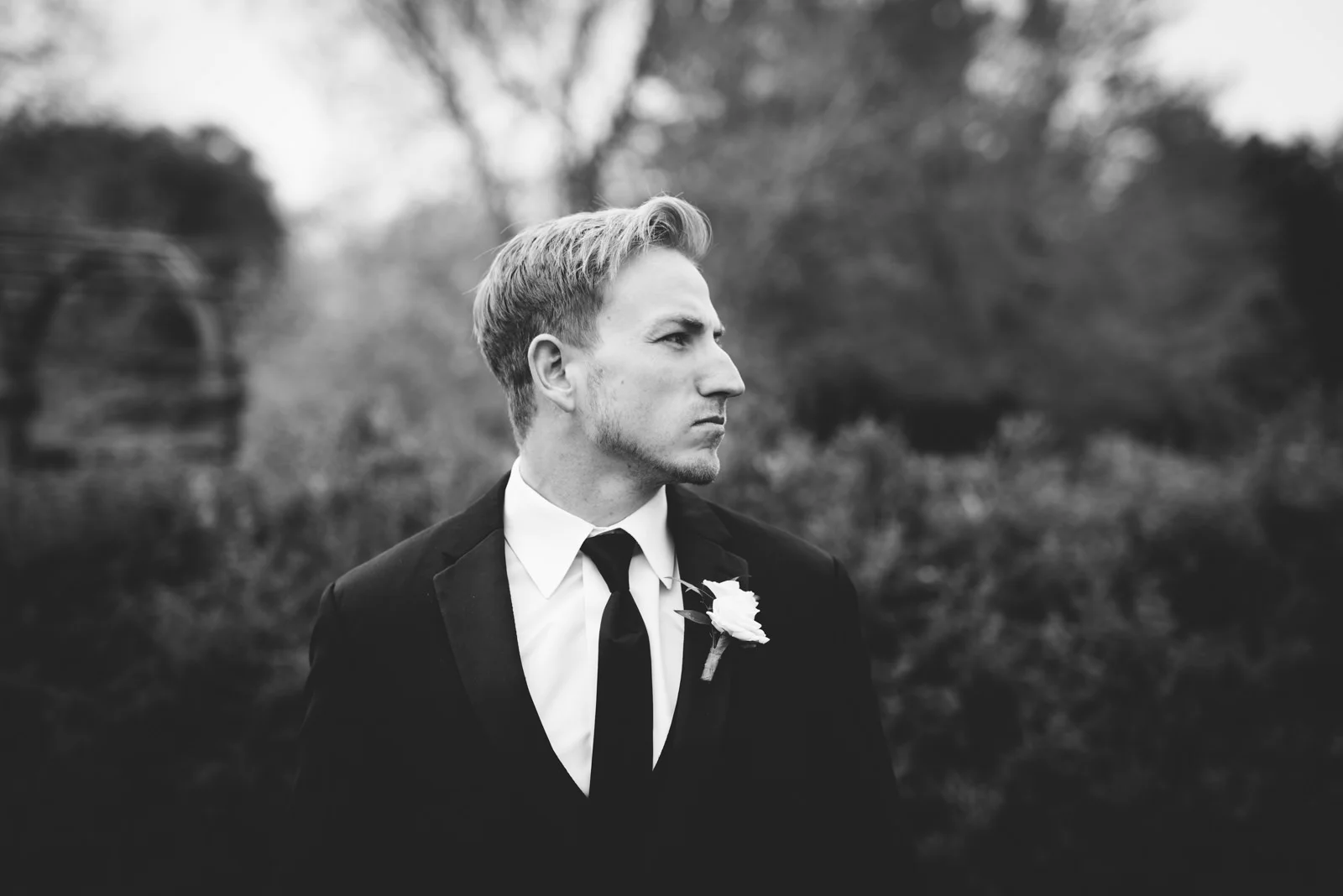 wedding-photographer-des-moines-best-locations-8.jpg