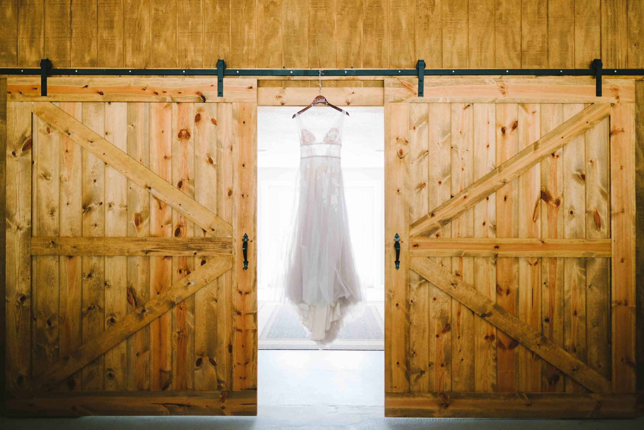 wedding-meaghan-matt-3095-bohemian-summer-wedding-in-iowa.jpg