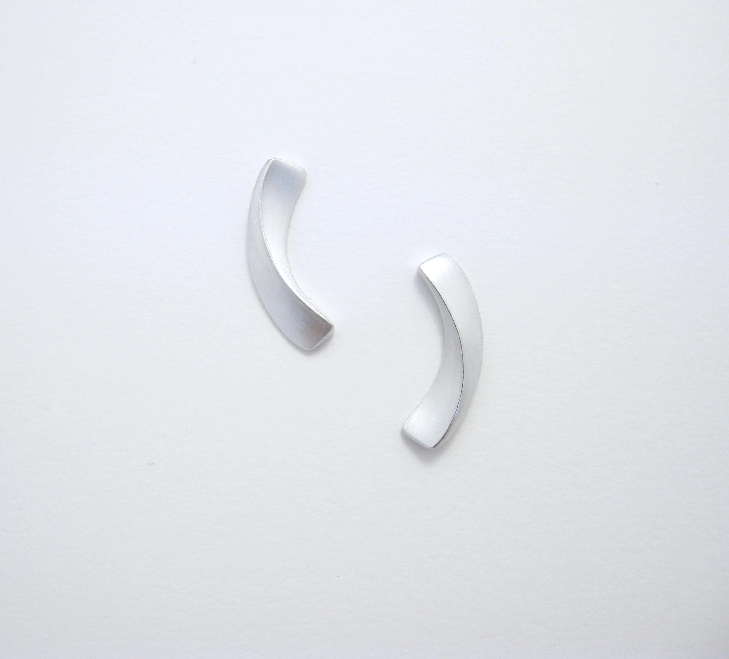 Wispy earrings, sterling silver, 2017.