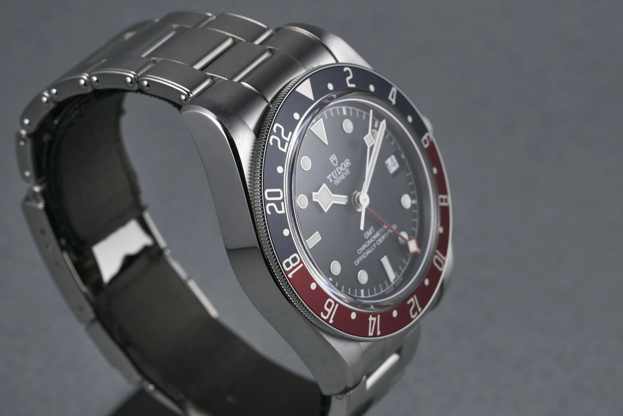 tudor-blackbay.gmt.boxpapers-79830RB-black.dial-2018-oysterpalace-OP2225-05.jpg