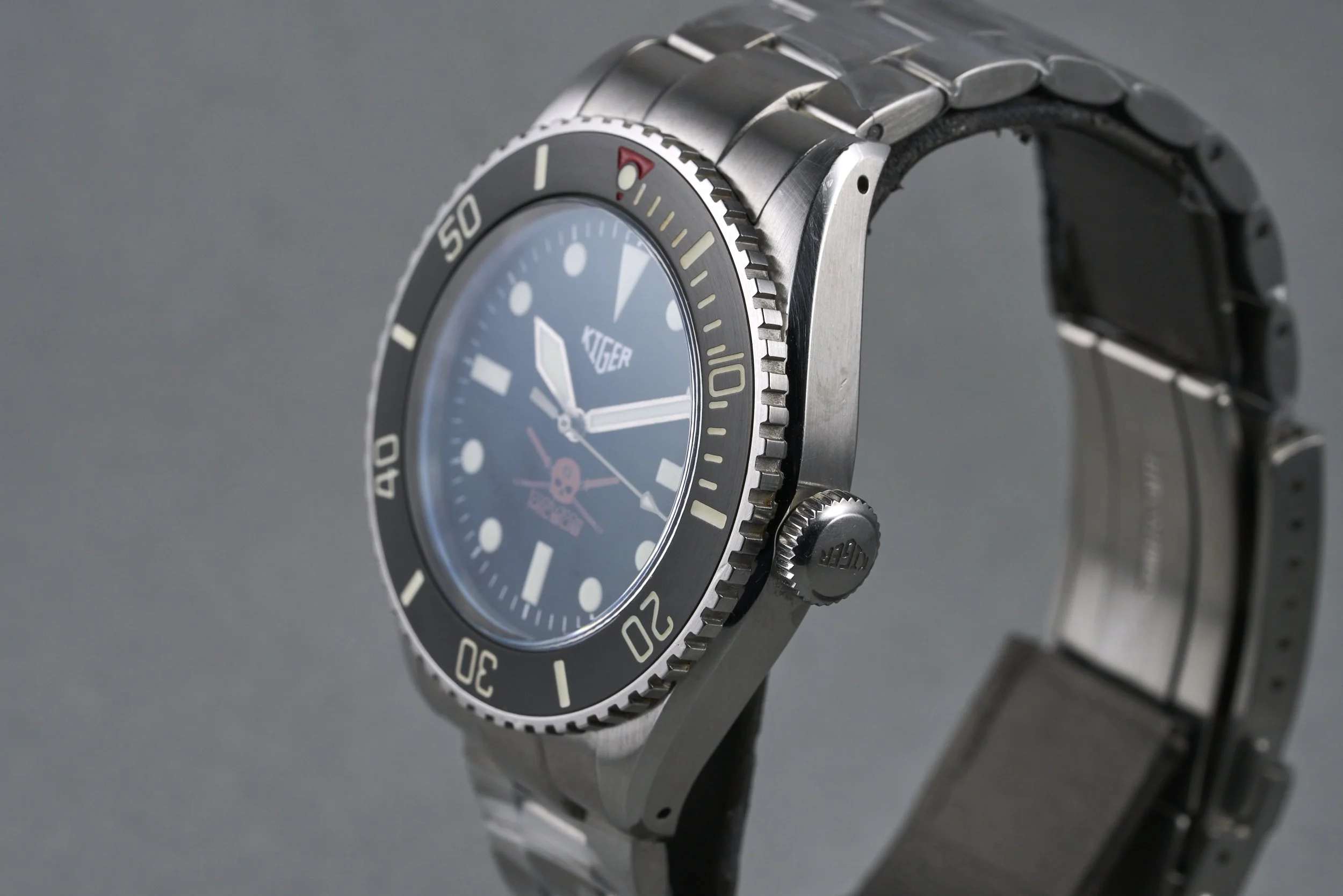 kiger-milsub.limeted.edition.box-milsub-black.dial-2019-oysterpalace-OP2295-07.jpg