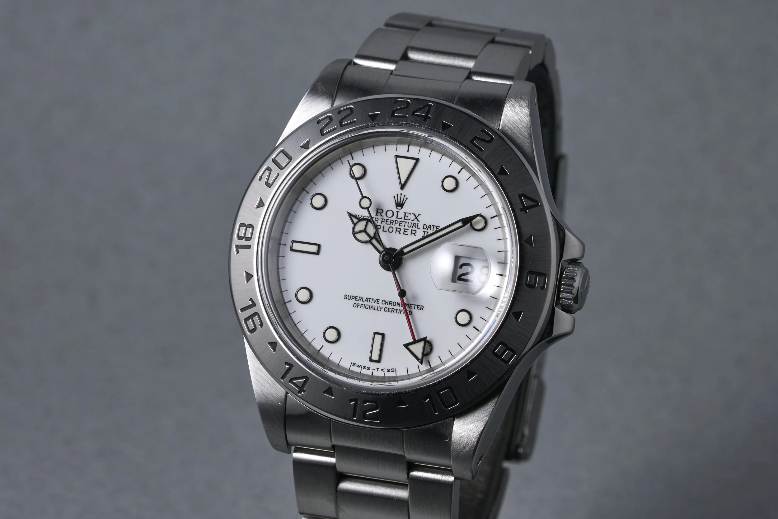 rolex-explorerII.boxservicepapers-16570-white.tritium.dial-1995.W-oysterpalace-OP2317-03.jpg