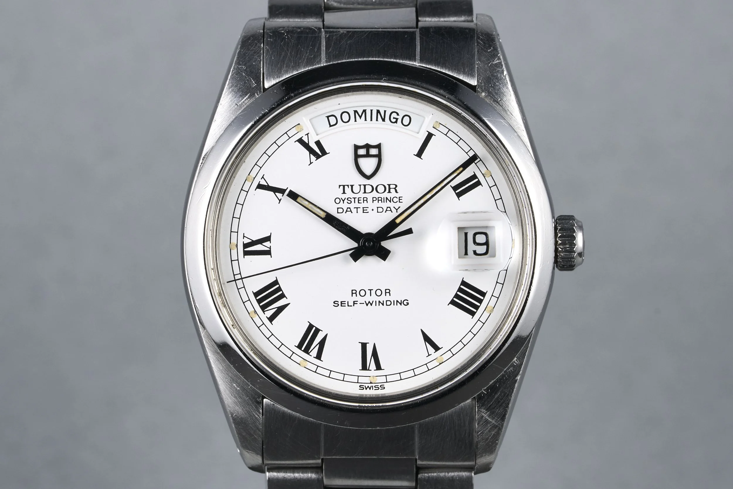 tudor-date.day-94500-white.roman.dial-b492xxx-oysterpalace-OP2273-01.jpg