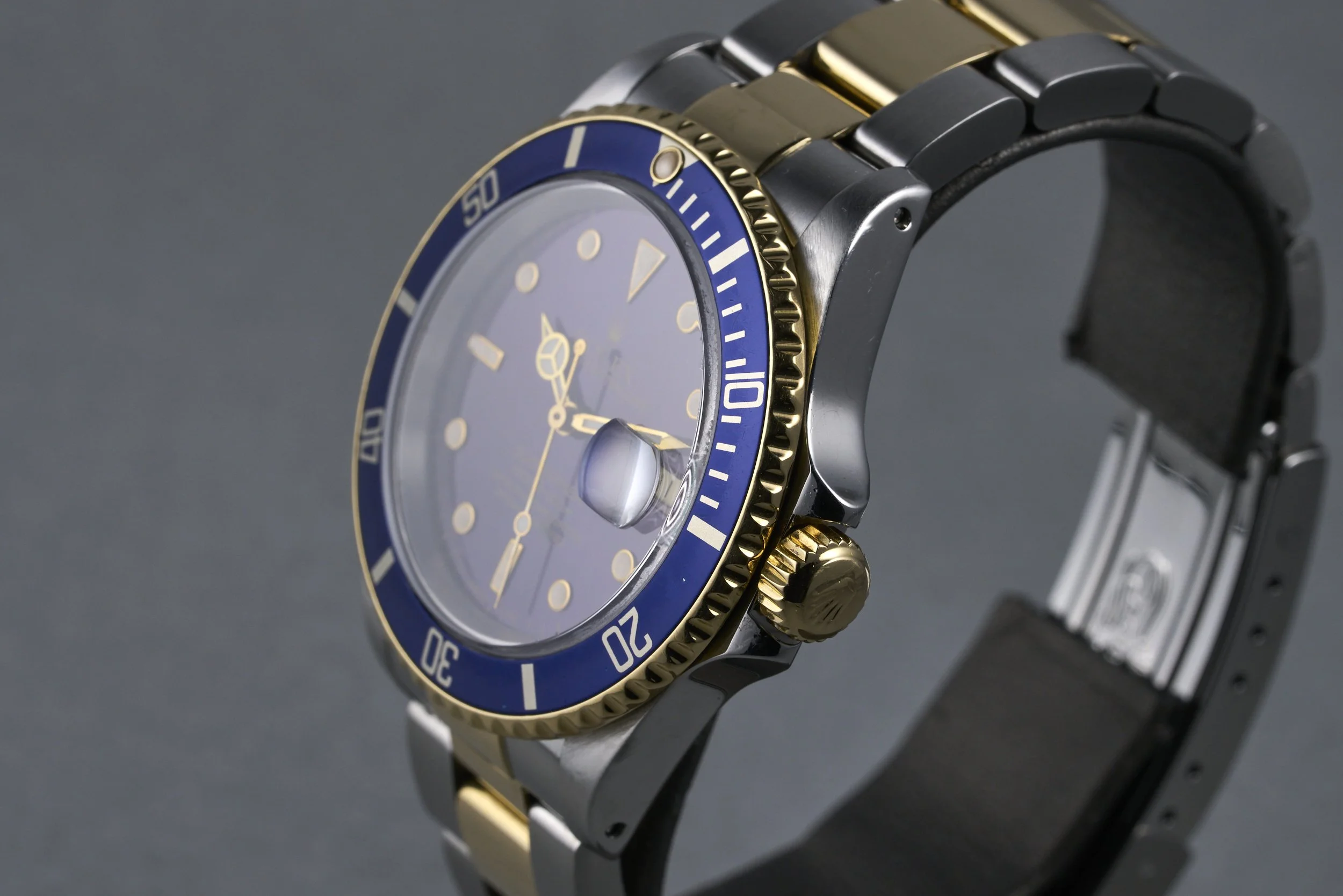 rolex-submariner.twotone-16613-blue.purple.dial-1990.E-oysterpalace-OP2170-07 1.jpg