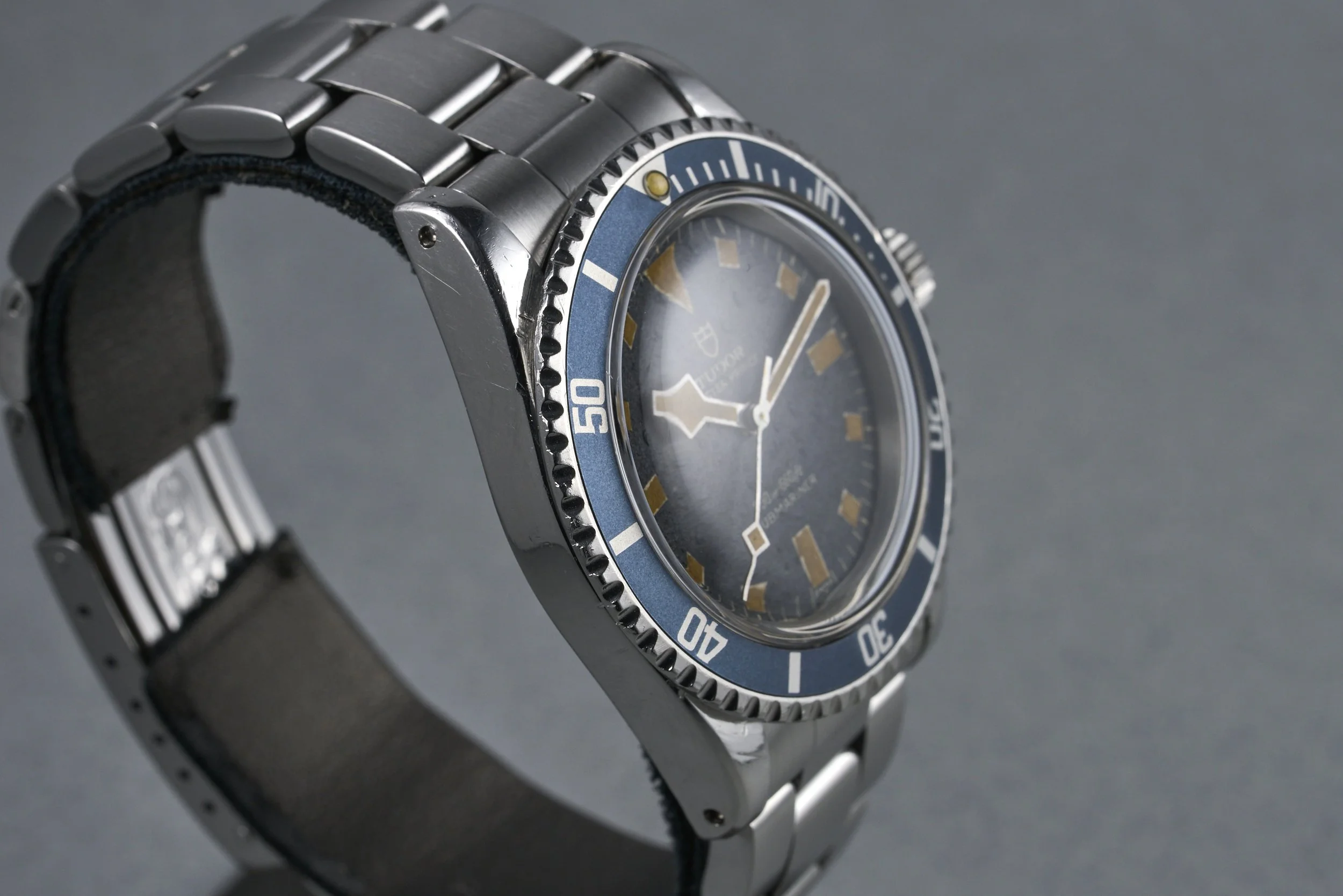 tudor-submariner-7016-blue.snowflake.dial-780xxx-oysterpalace-OP2268-06.jpg