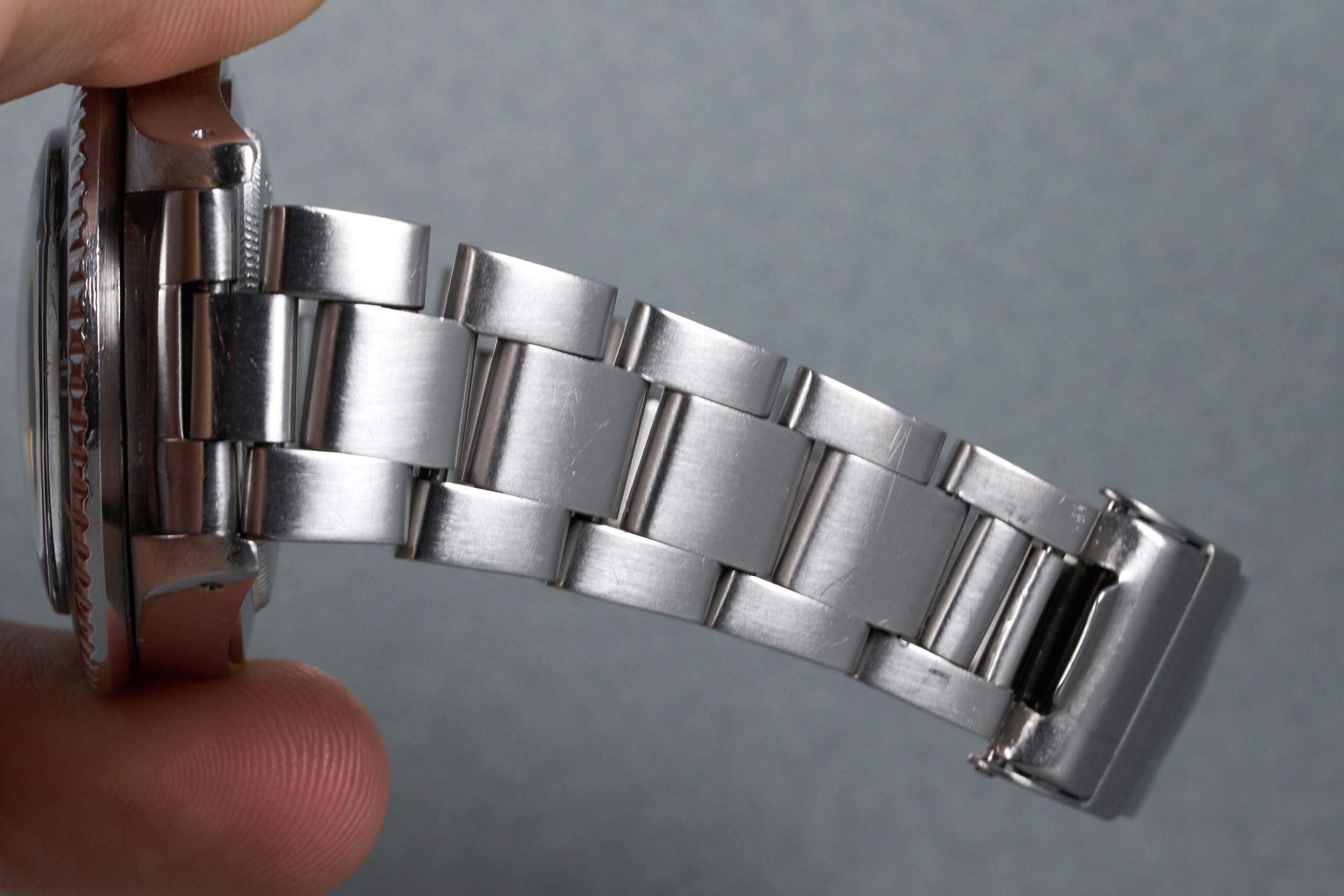 rolex-seadweller-1665-rail.dial-5.7mill-OP1062-09.jpg