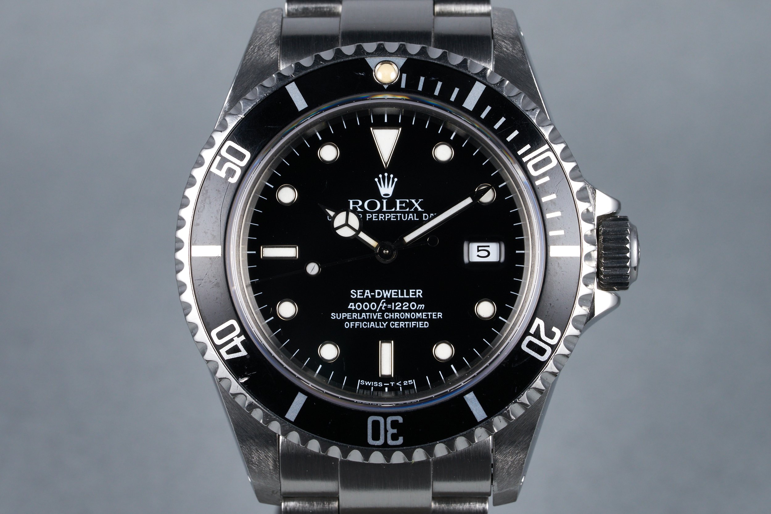1995 Rolex Sea Dweller Ref: 16600 with Box