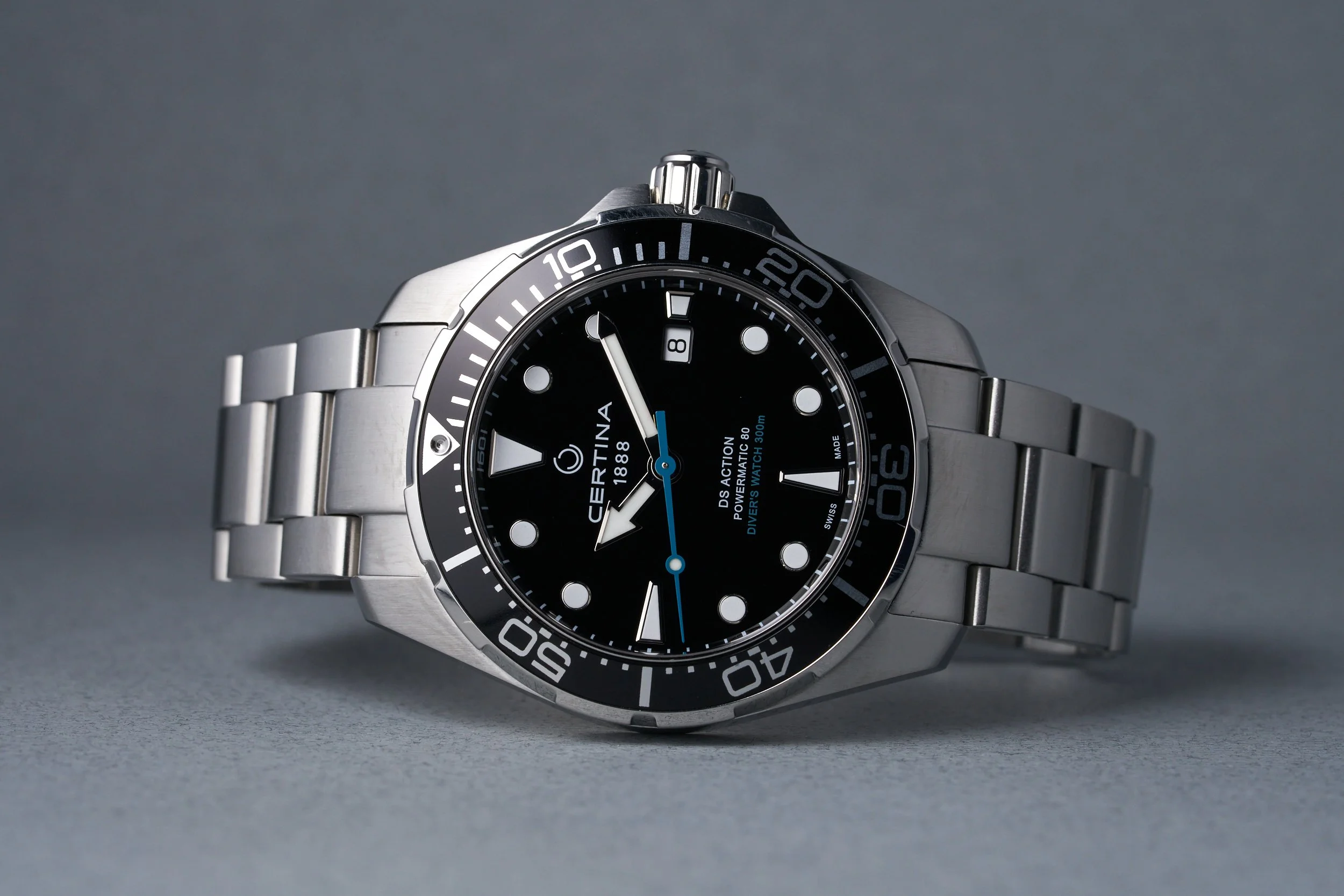 certina-ds.action.diver-c032407a-black.dial-2020-oysterpalace-OP1564-10.jpg
