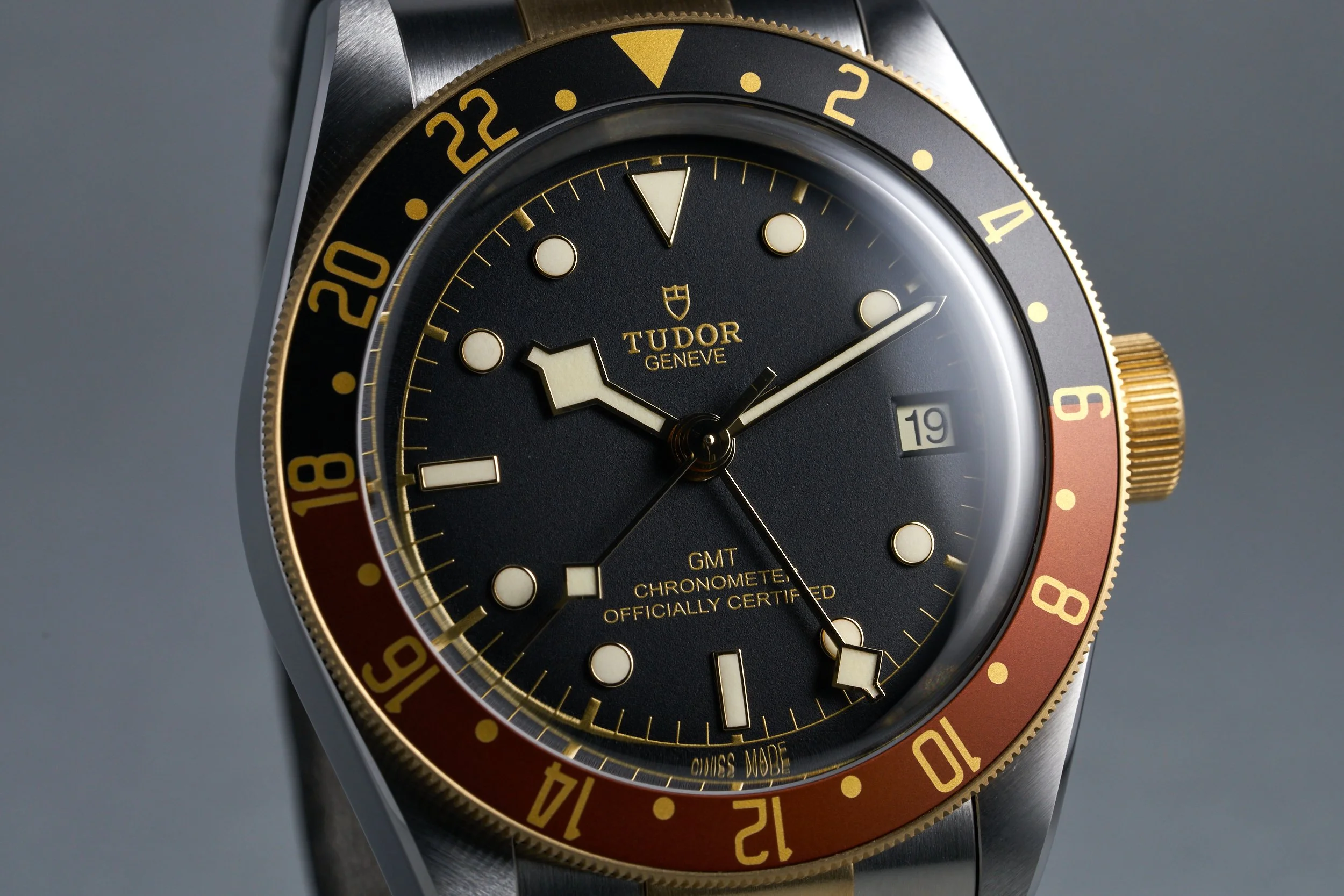tudor-blackbay.gmt.twotone.boxpapers-79833MN-black.dial-2022-oysterpalace-OP1693-04.jpg