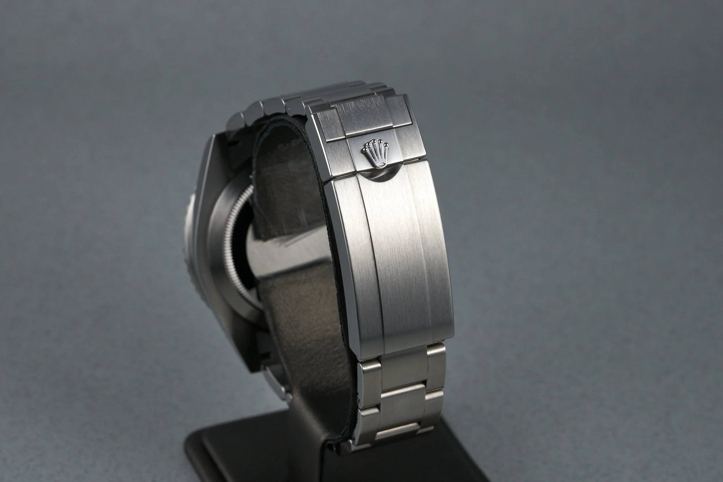 rolex-submariner.boxpapers-126610LN-black.dial-2022-oysterpalace-OP1851-07.jpg