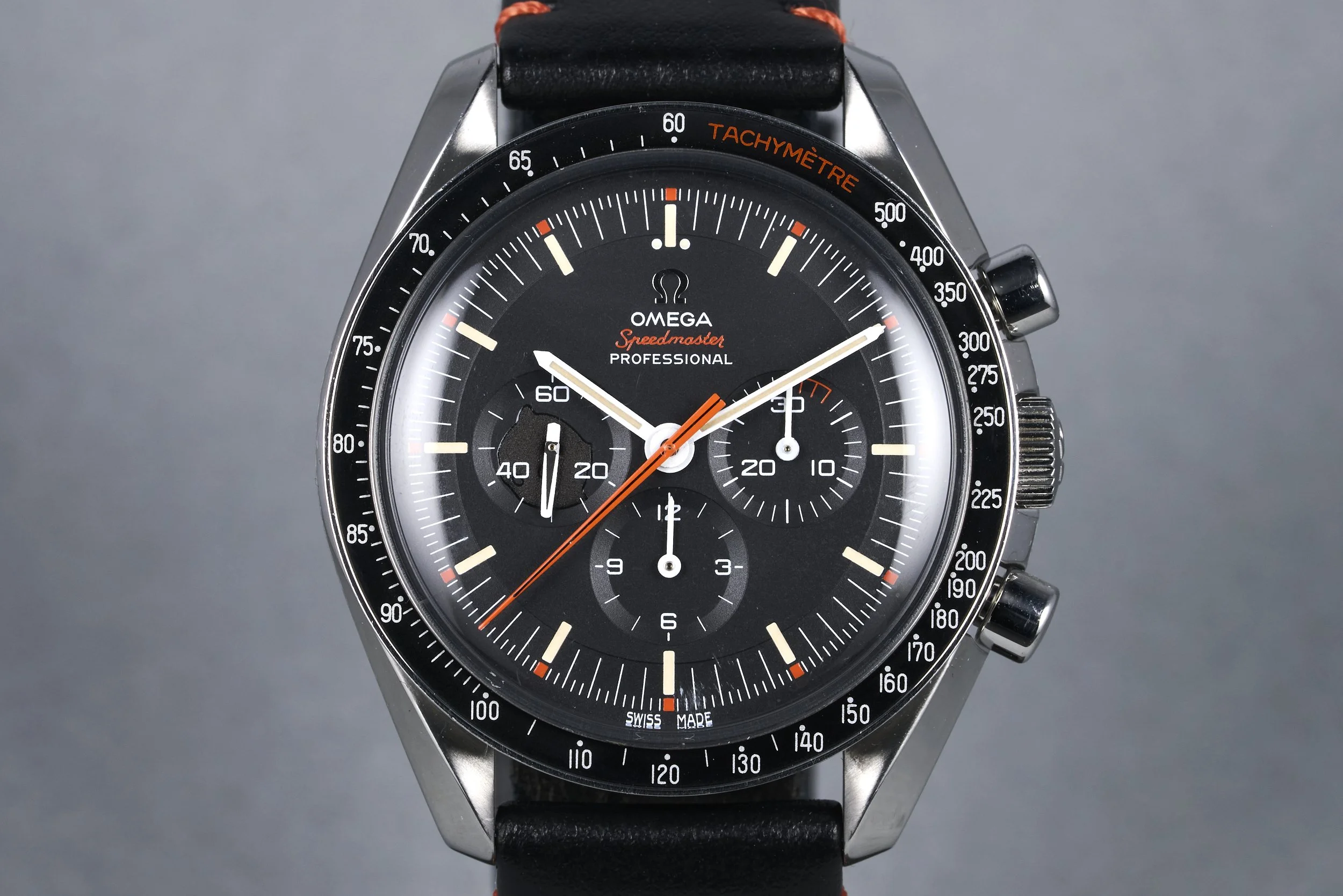 omega-speedmaster.speedytuesday.boxpapers-311.12.42.30.01.001-ultraman.dial-2018-oysterpalace-OP2282-01.jpg