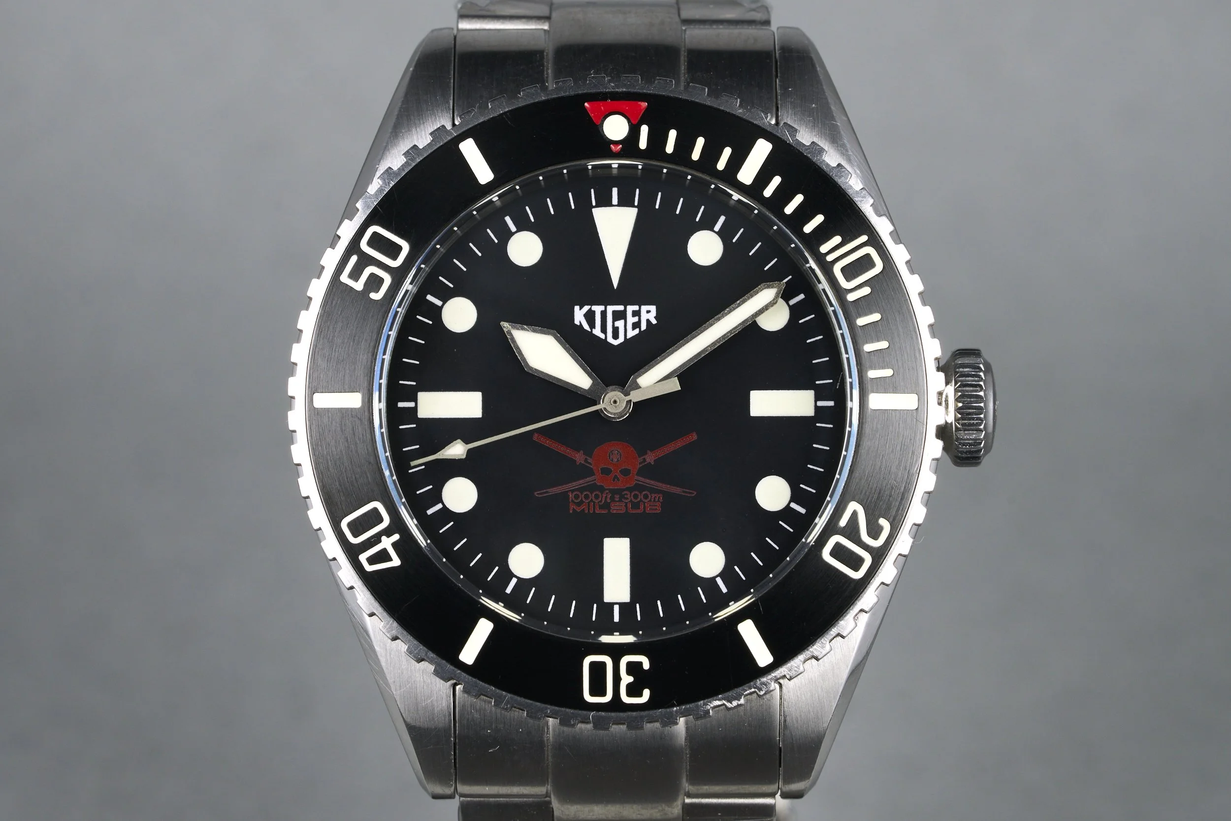 kiger-milsub.limeted.edition.box-milsub-black.dial-2019-oysterpalace-OP2295-01.jpg