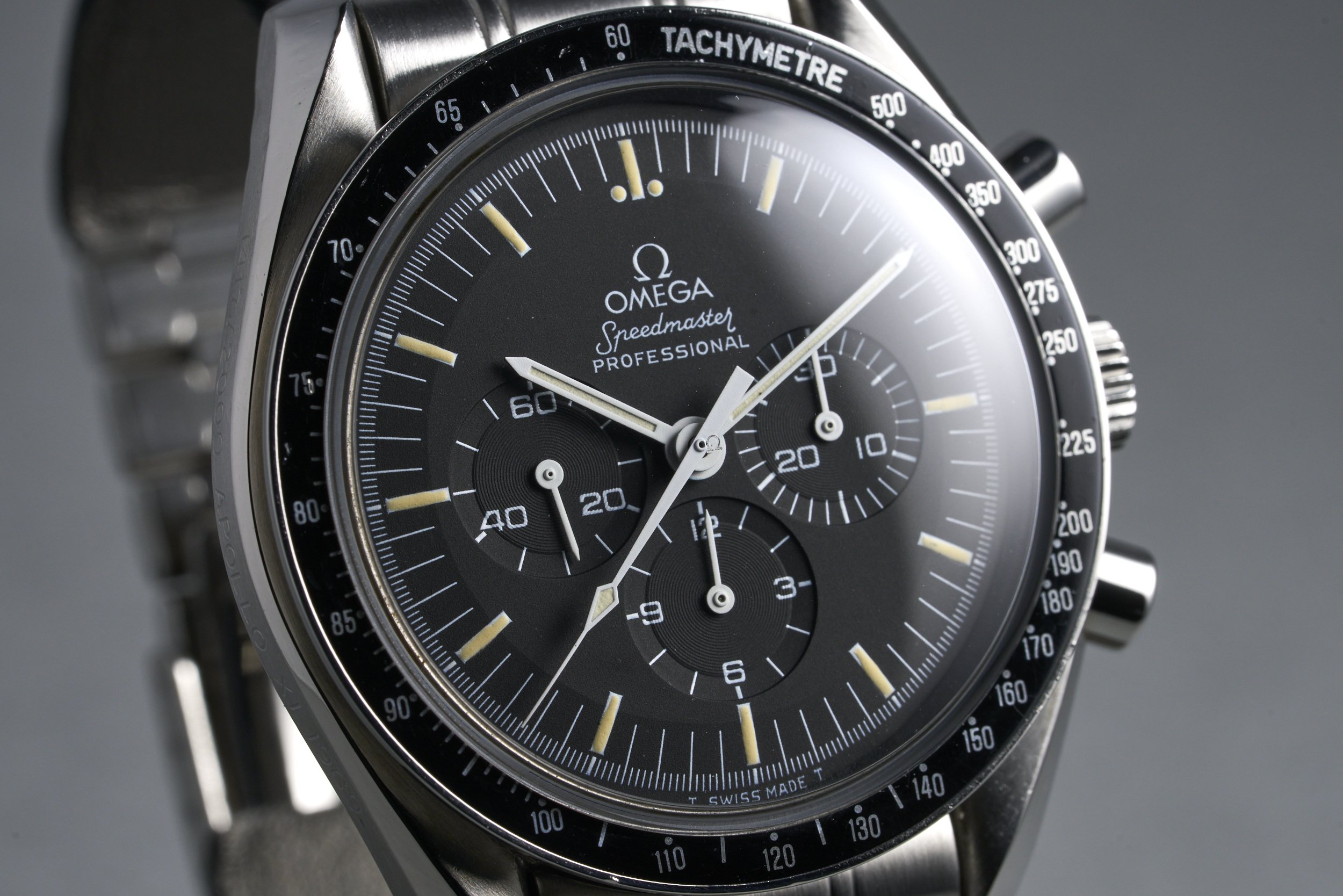 omega-speedmaster.apolloxi.LE.boxpapers-3890.59-tritium.dial-1991-oysterpalace-OP2111-04.jpg