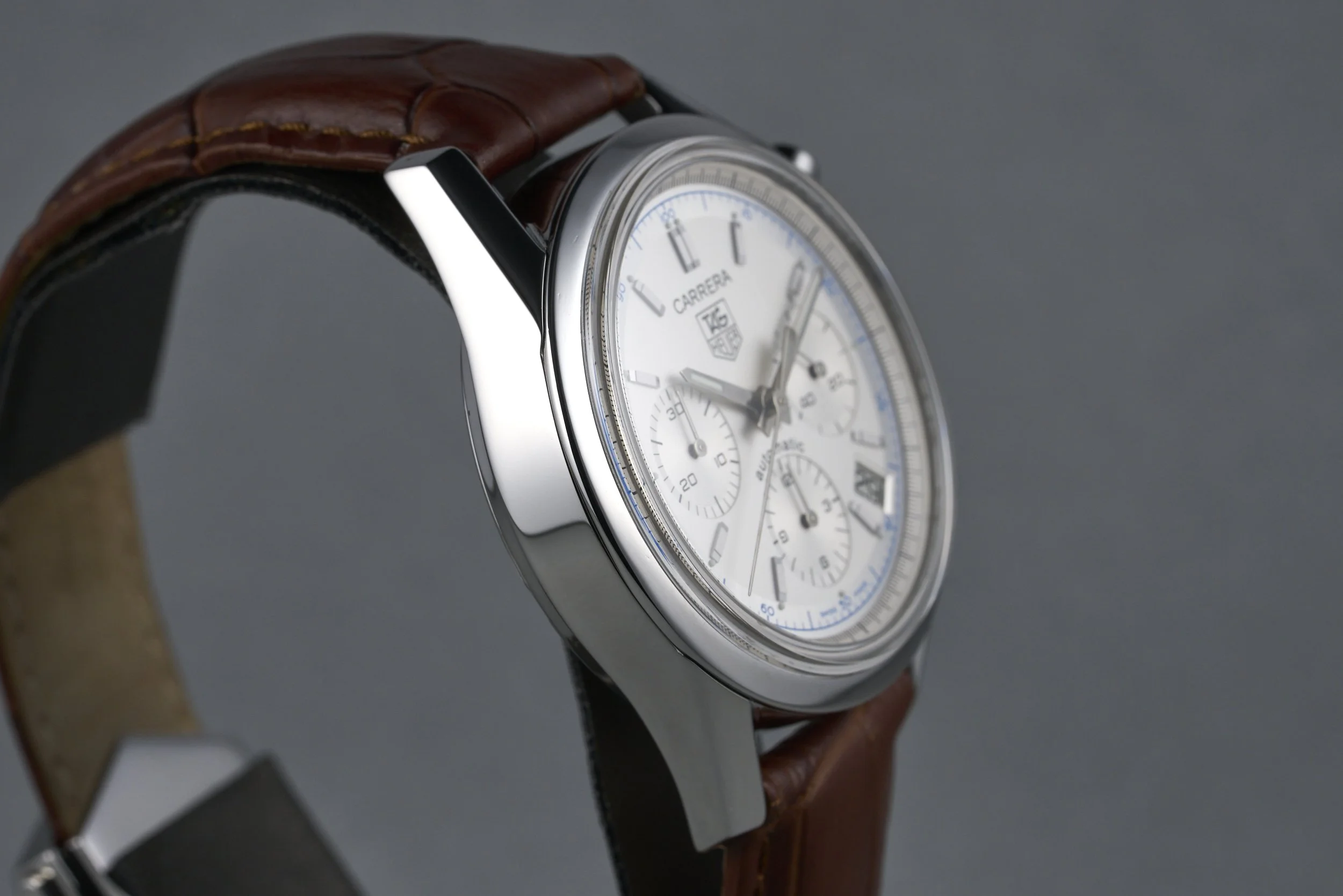 tagheuer-carrera-cv2110-0-silver.dial-2000s-oysterpalace-OP2228-05.jpg