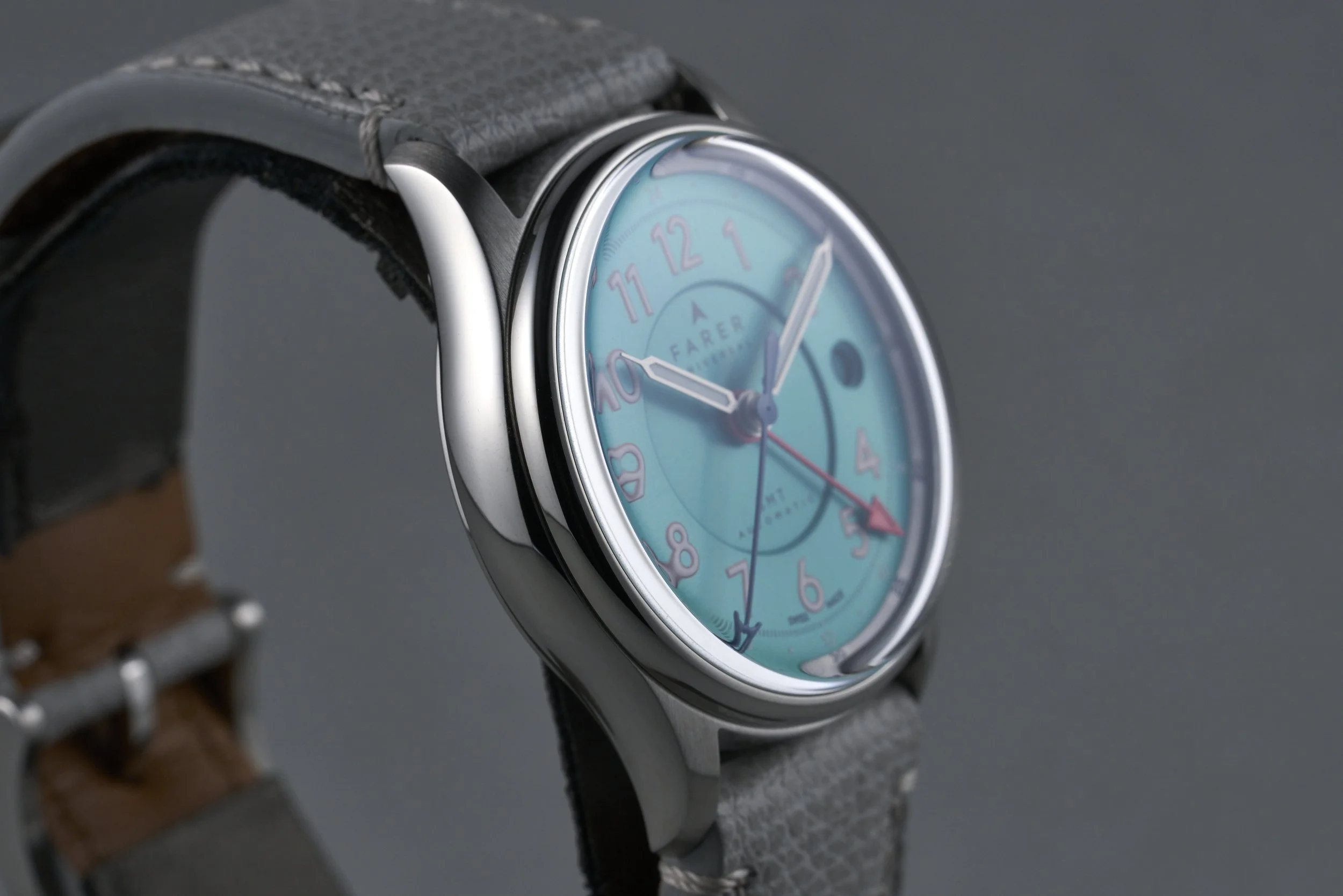 farer-lander.boxpapers-seacoast-blue.dial-2022-oysterpalace-OP2251-05.jpg