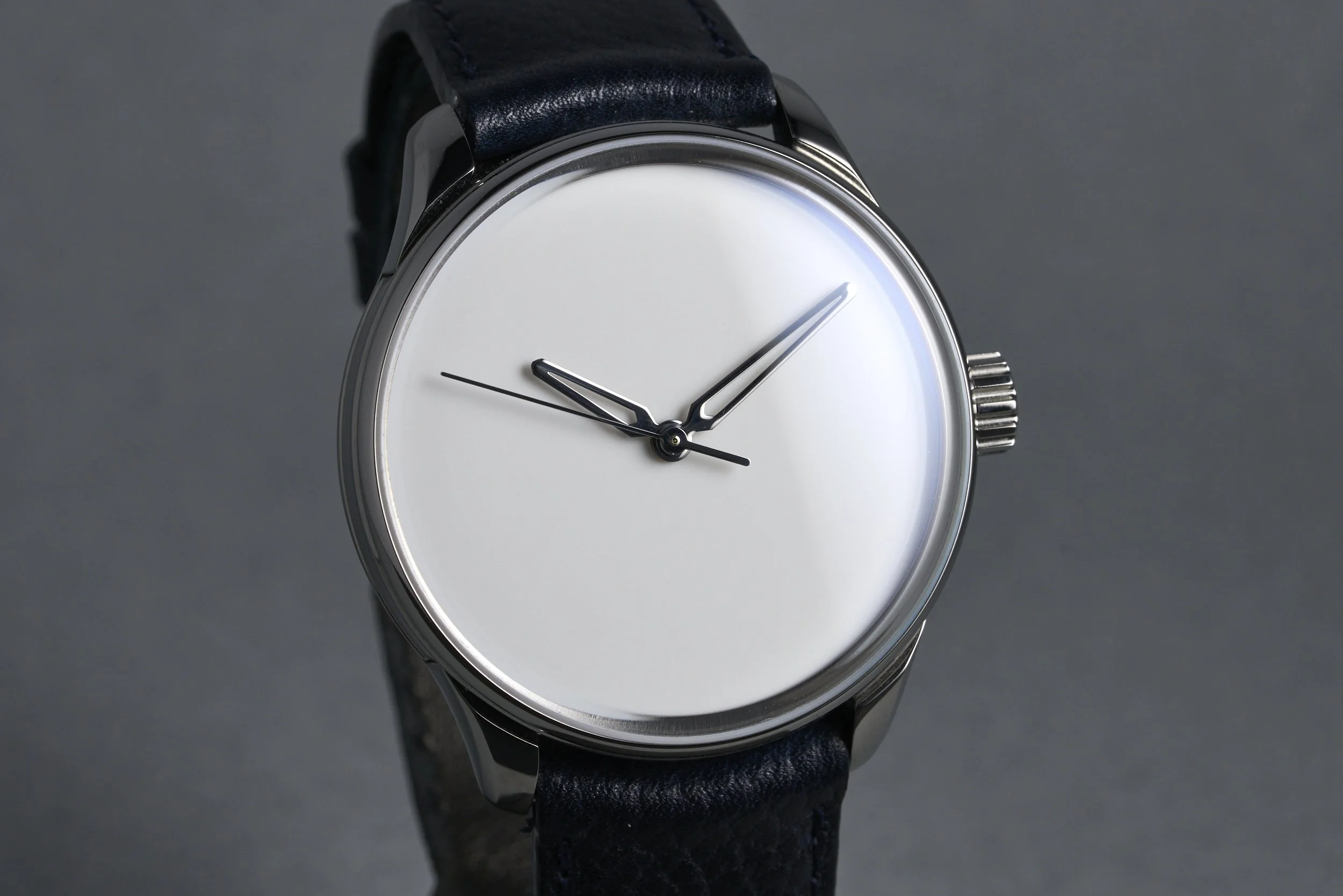 satorybillard-SB04.boxpapers-SB04-ghost.white.enamel.dial-2022-oysterpalace-OP2248-02.jpg