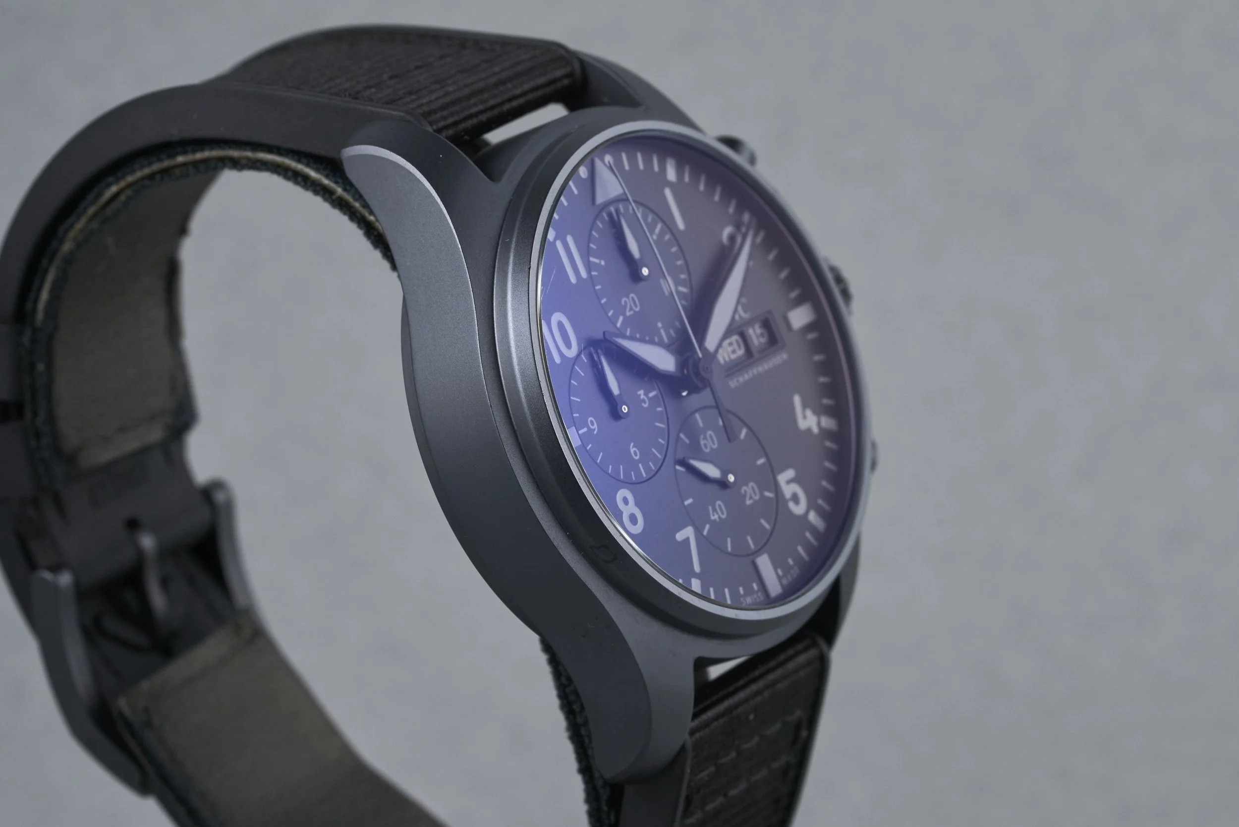 iwc-pilots.watch.chrono.ceratanium.boxpapers-IW388106-black.dial-2022-oysterpalace-OP2316-05.jpg