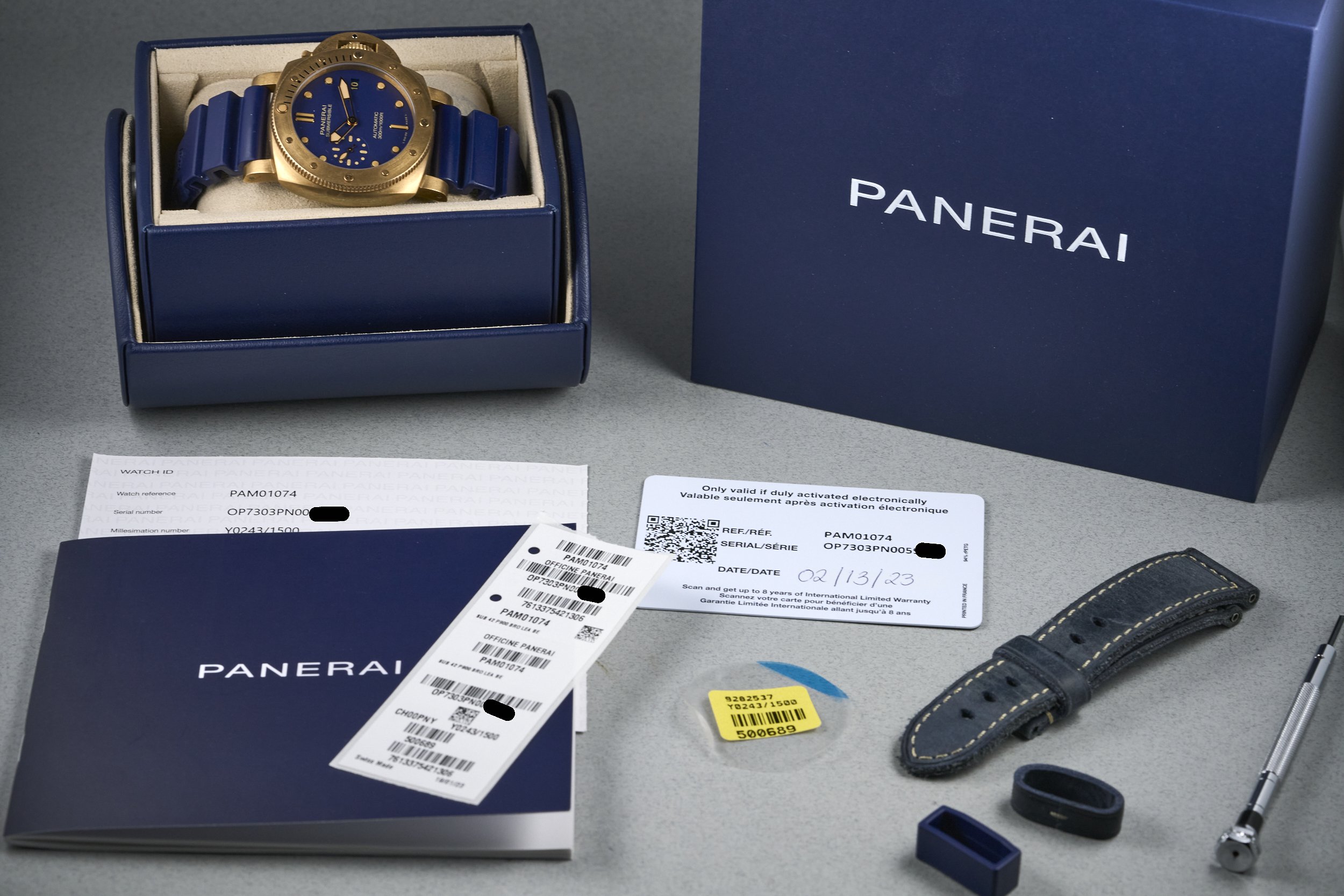 panerai-submersible.bronze.boxpapers-PAM01074-blue.dial-2023-oysterpalace-OP2154-10.jpg