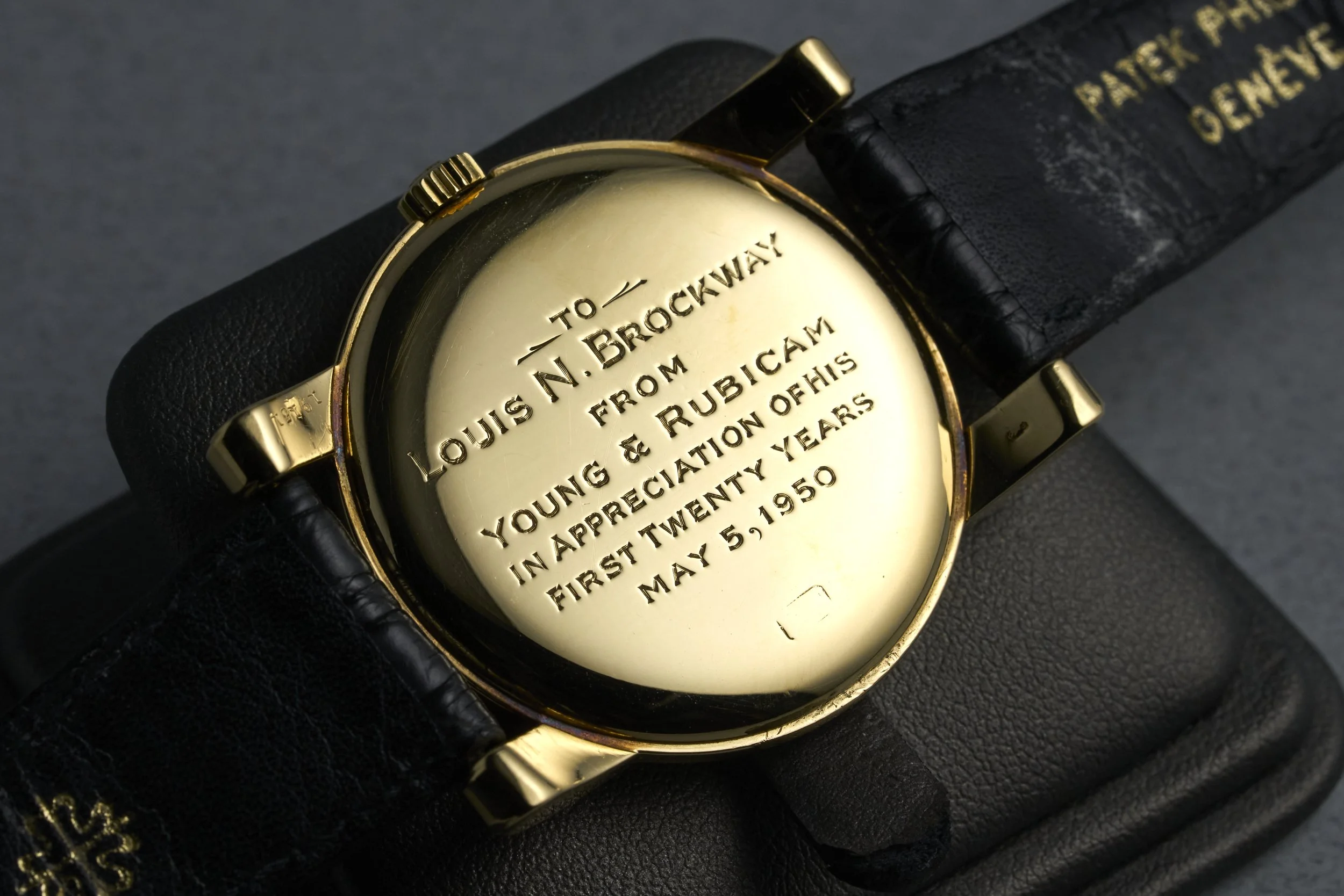 patekphilippe-calatrava.yellowgold.servicepapers-2428-refinished.dial-1940s-oysterpalace-OP2257-08.jpg