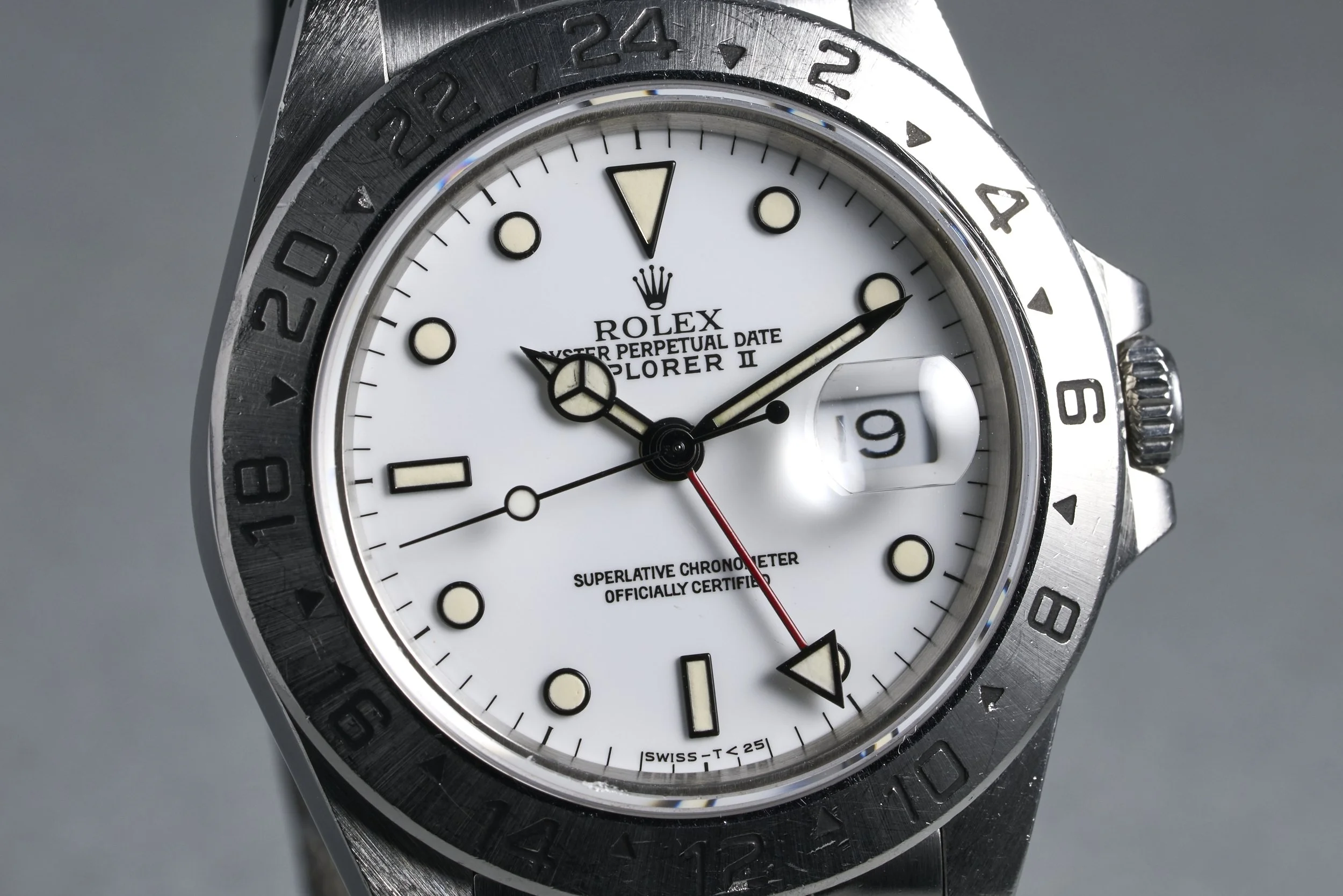 rolex-explorer2-16570-white.dial-1991-oysterpalace-OP2212-04.jpg